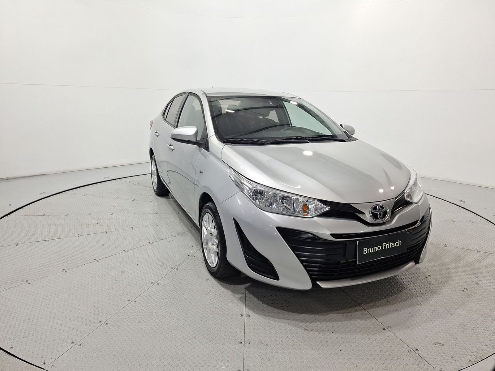 Toyota YARIS GLI 1.5 AUT 2020 - Imagen 12 de 20
