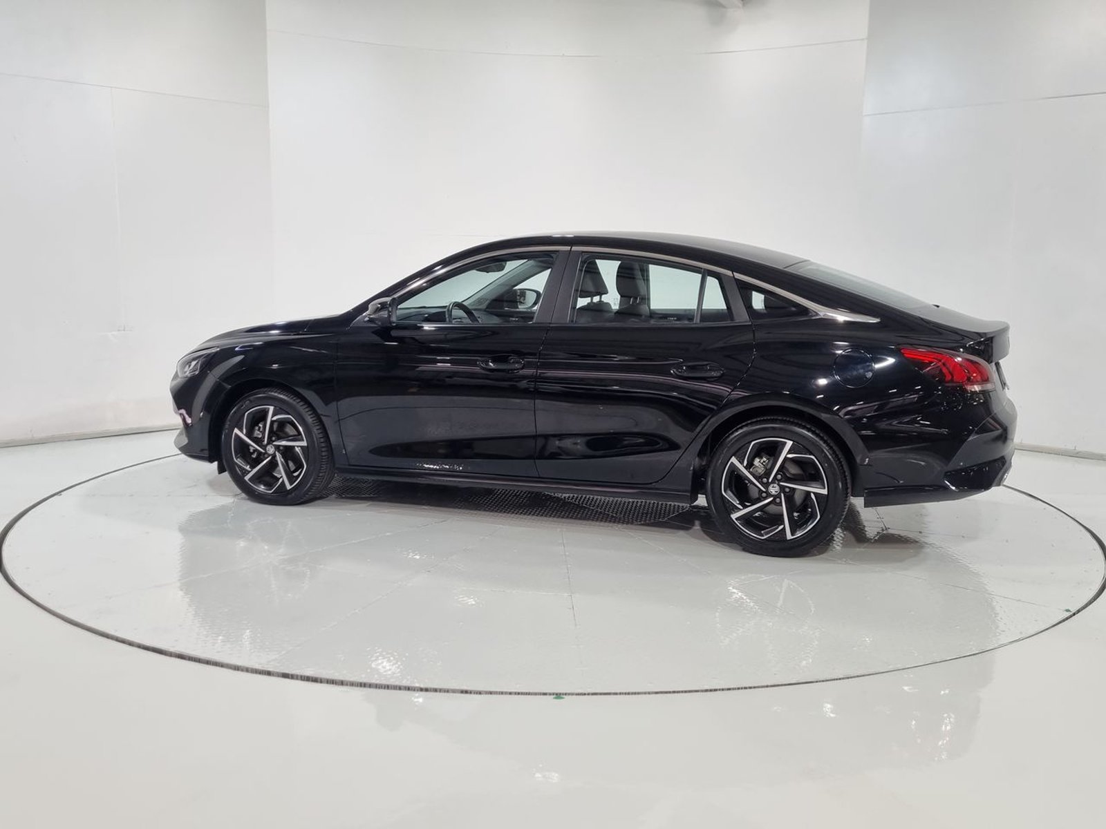 Mg GT MG GT 1.5T DCT DLX 2025 - Imagen 6 de 20