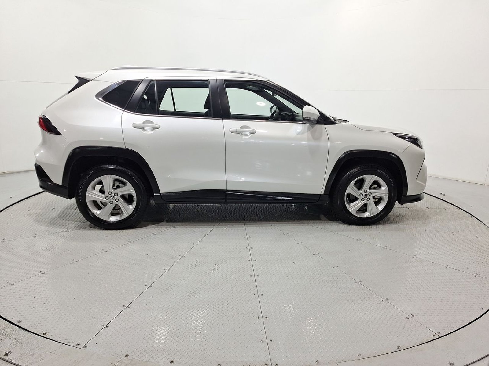 Toyota YARIS CROSS 1.5 2025 - Imagen 10 de 20
