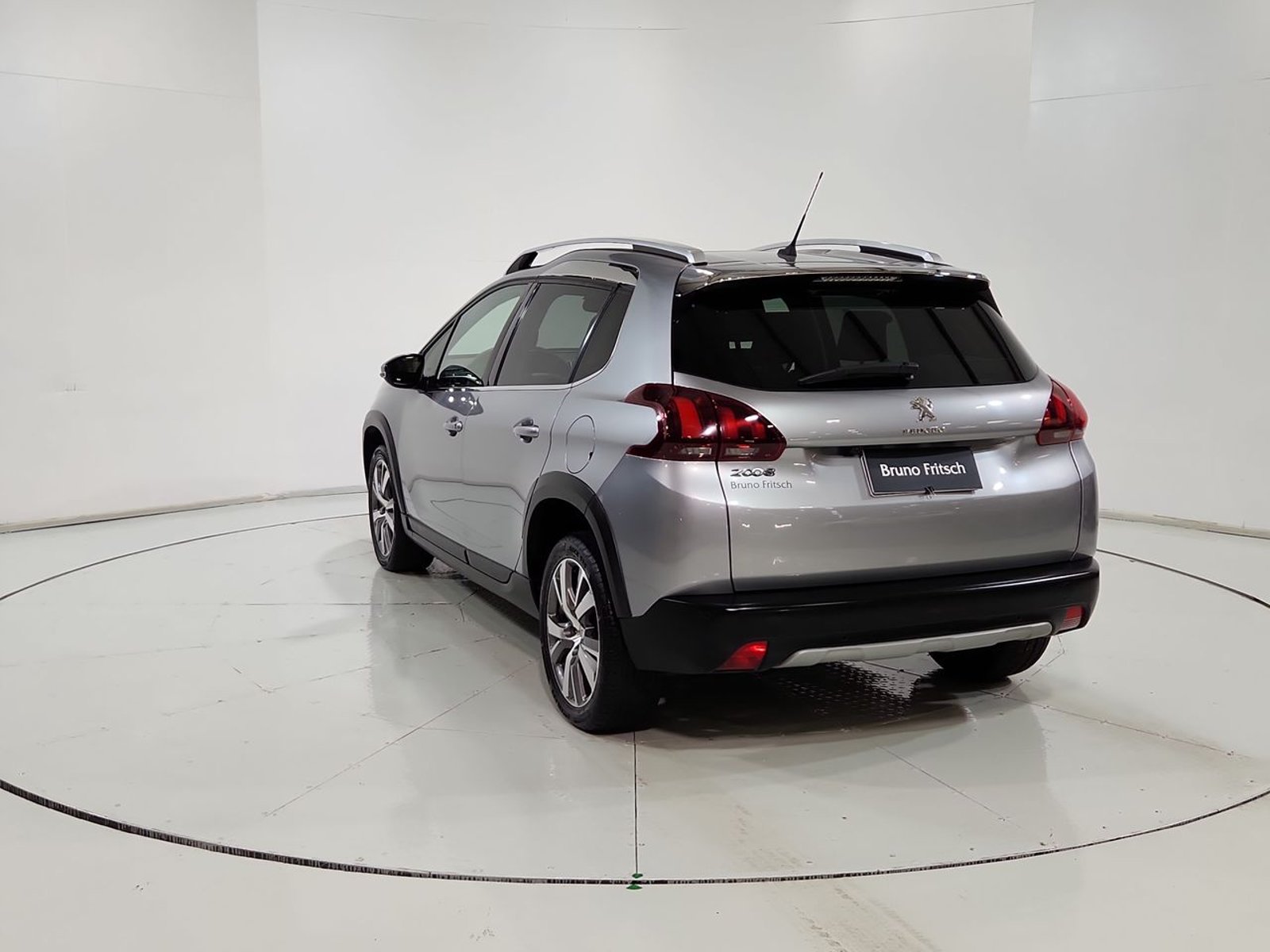Peugeot 2008 ALLURE BLUEHDI 1.5 2020 - Imagen 8 de 20