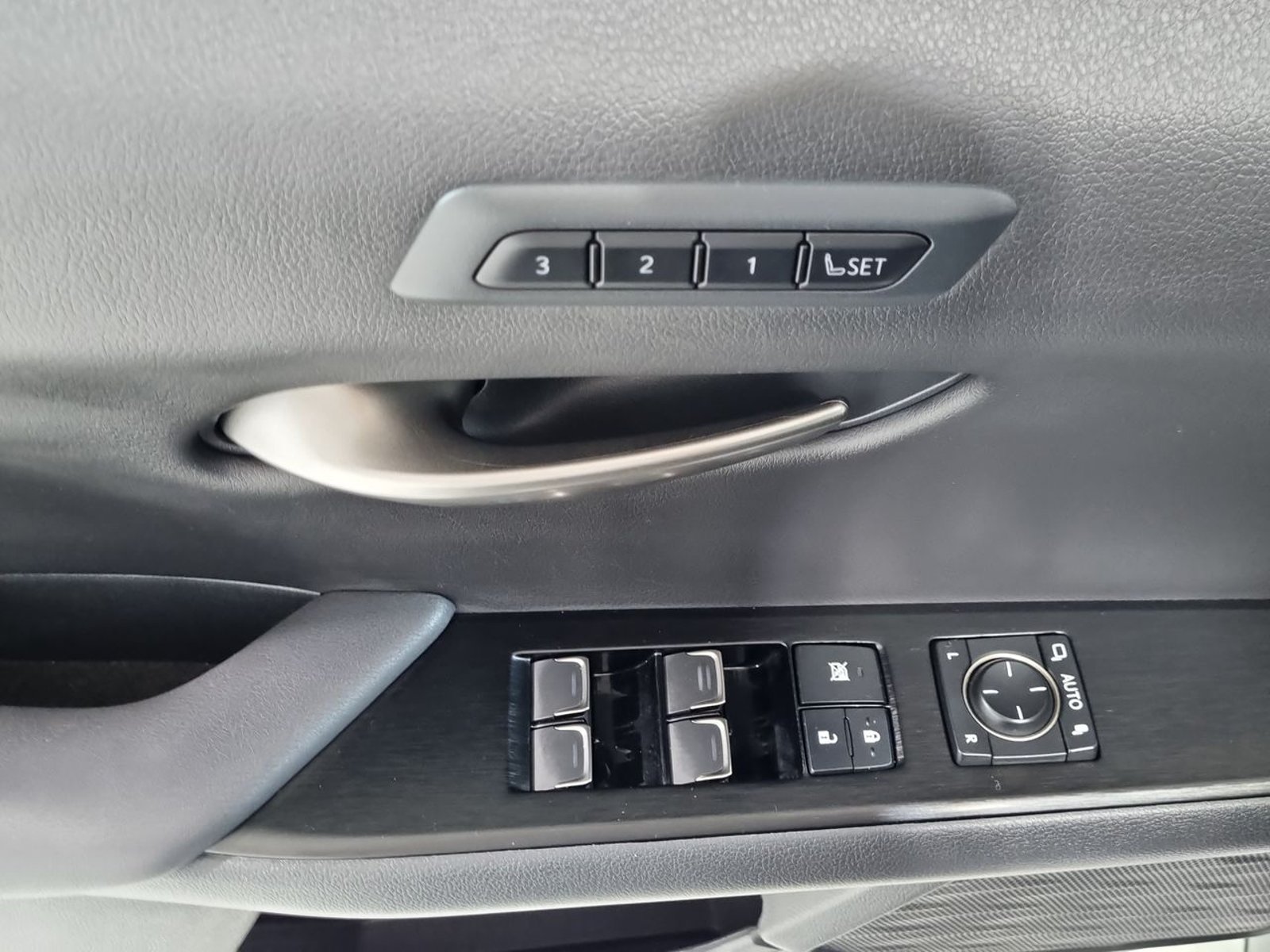Lexus UX250H 2.0 AUT 2023 - Imagen 20 de 20