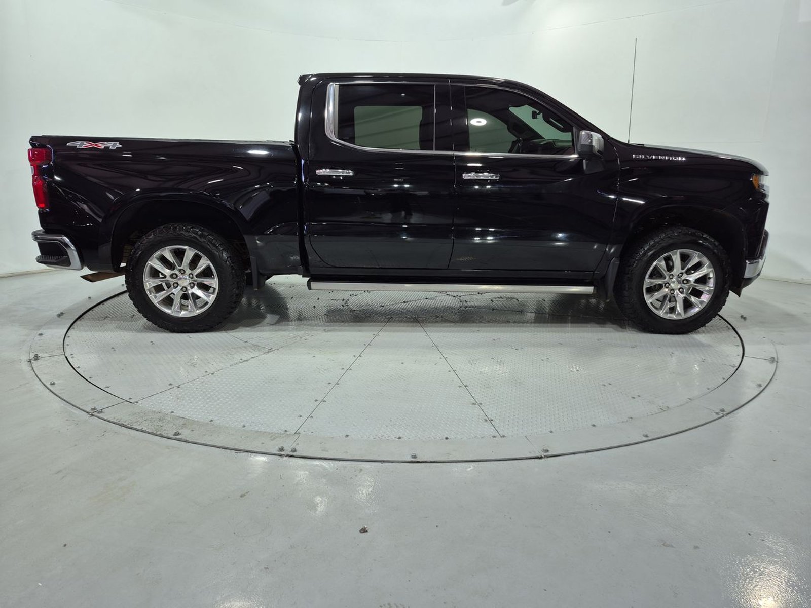 Chevrolet SILVERADO DCAB 4X4 SOHC 5.3 AUT 2020 - Imagen 10 de 20