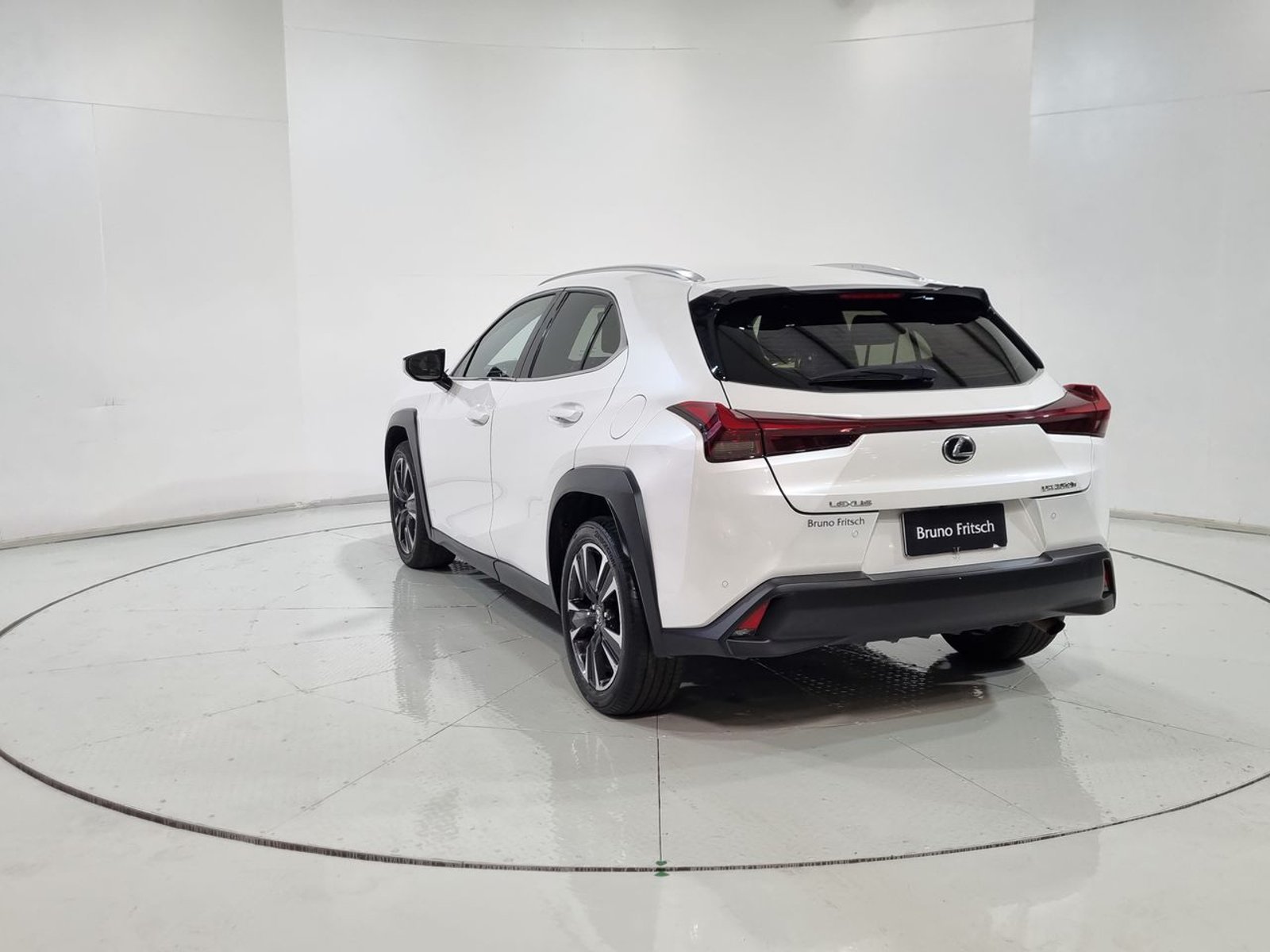 Lexus UX250H 2.0 AUT 2023 - Imagen 8 de 20