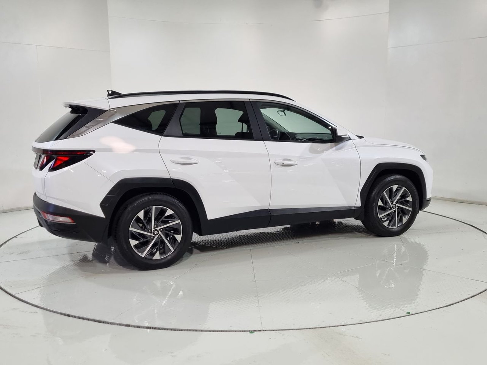 Hyundai TUCSON NX4 2.0 AUT 2024 - Imagen 12 de 20
