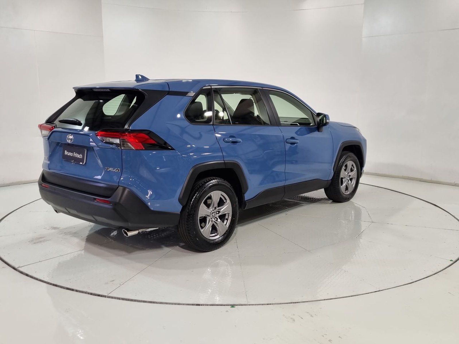 Toyota RAV4 4X2 2.0 AT 2026 - Imagen 11 de 20