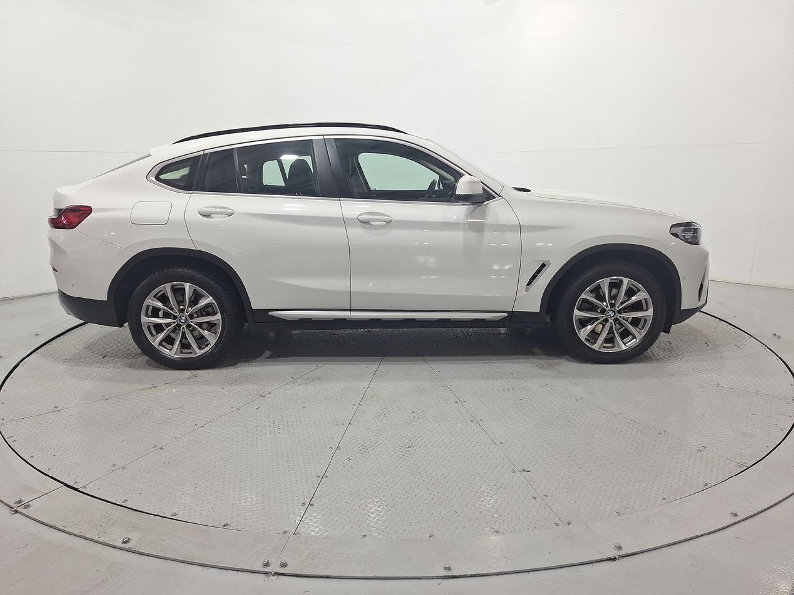 Bmw X4 XDRIVE 20I 4X4 2.0 AT 2024 - Imagen 10 de 20
