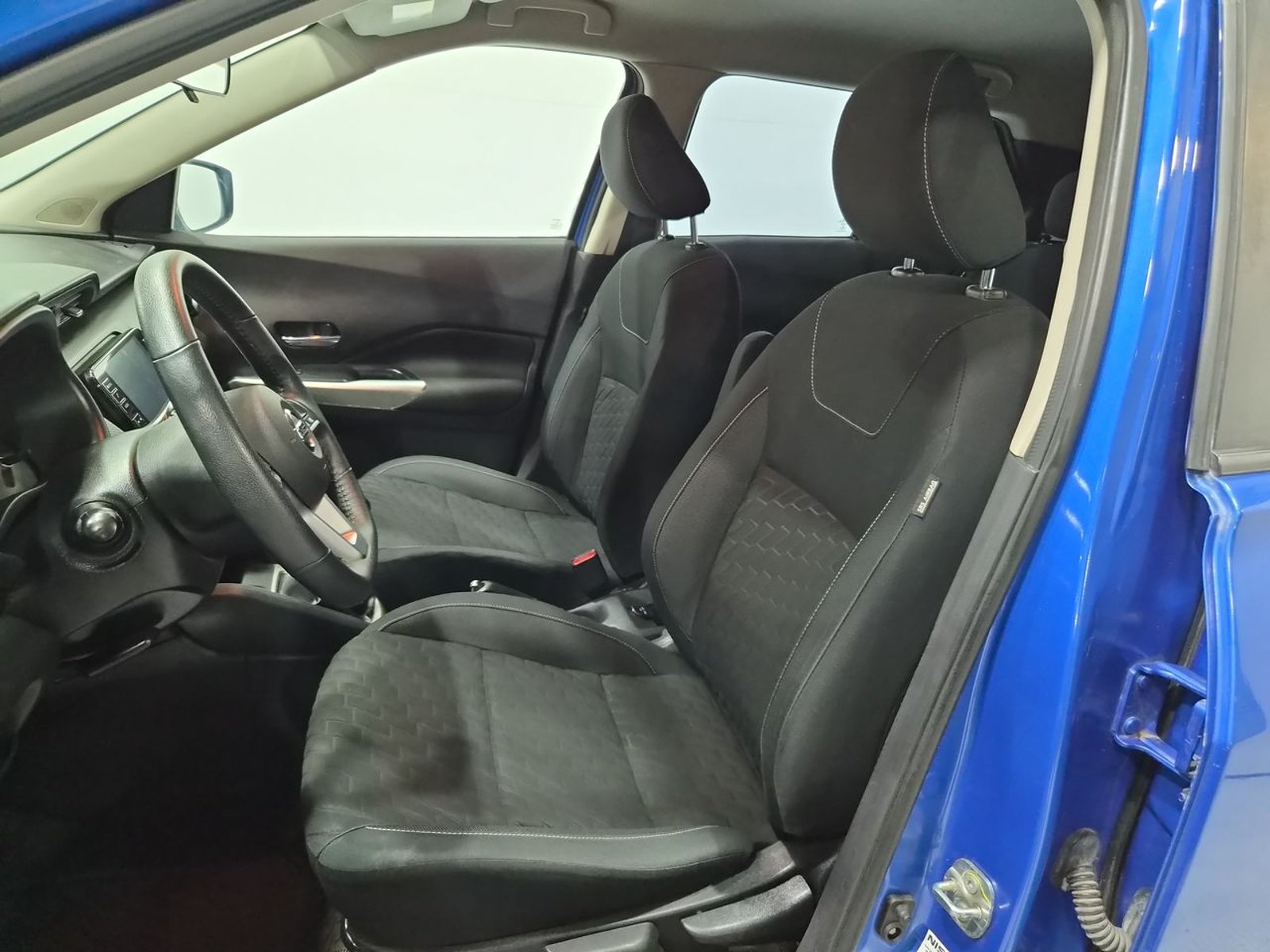 Nissan KICKS 1.6 2021 - Imagen 18 de 20