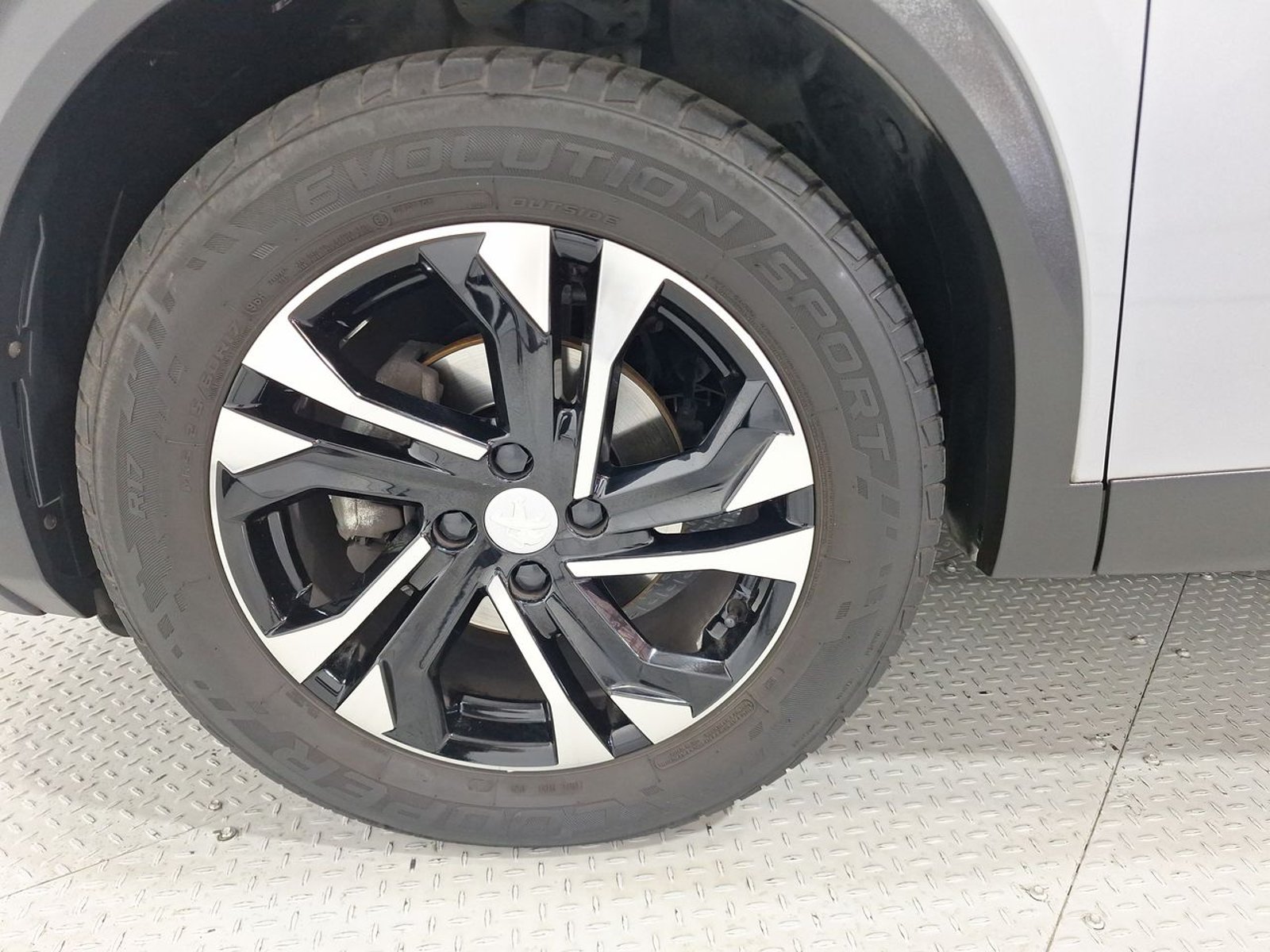 Peugeot 2008 PURETECH 130 EAT8 1.2 AUT 2023 - Imagen 14 de 20