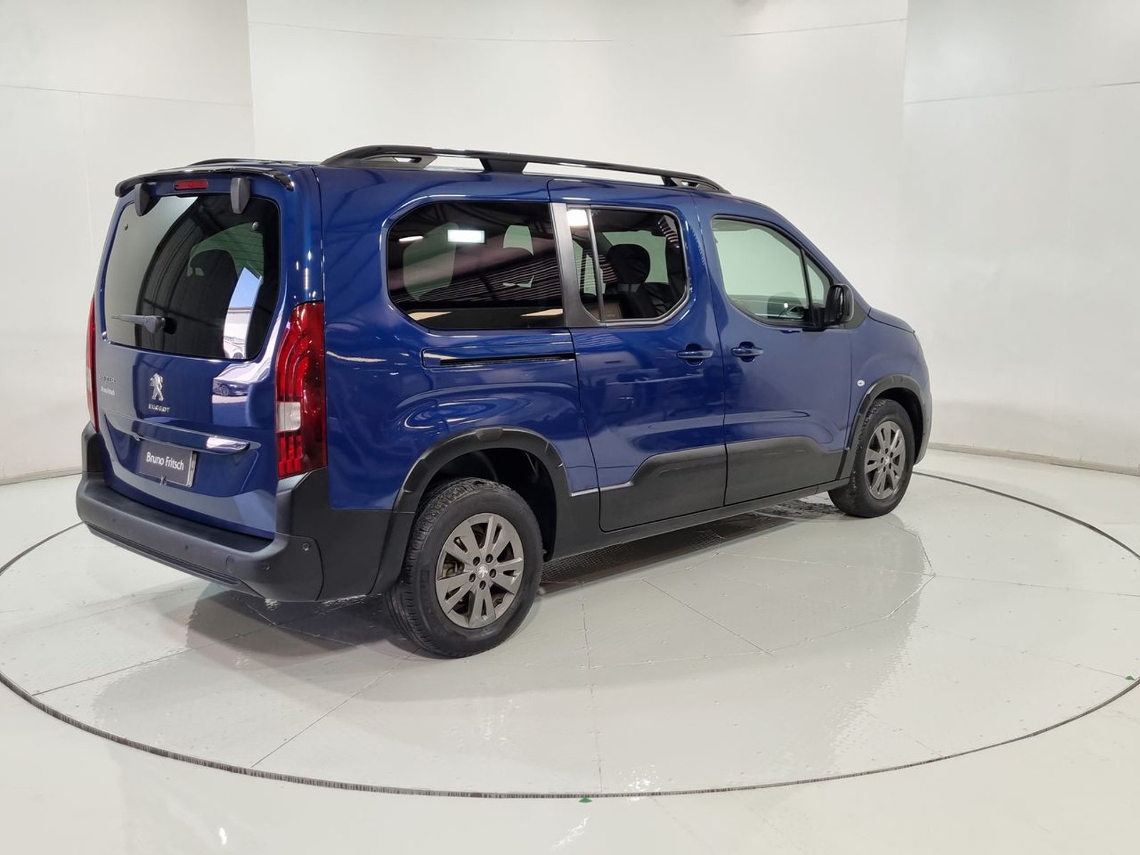 Peugeot RIFTER ALLURE BLUEHDI 1.5 AUT 2023 - Imagen 11 de 20