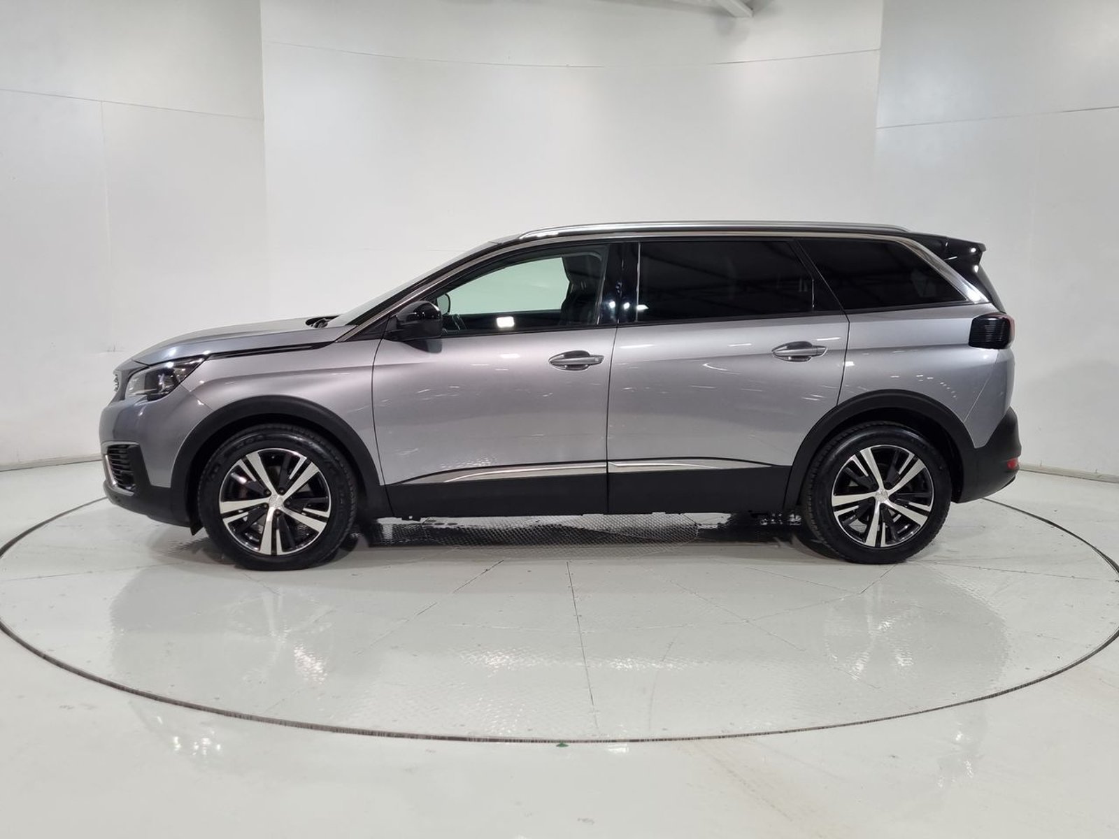 Peugeot 5008 ALLURE BLUEHDI 1.5 AT 2021 - Imagen 5 de 20