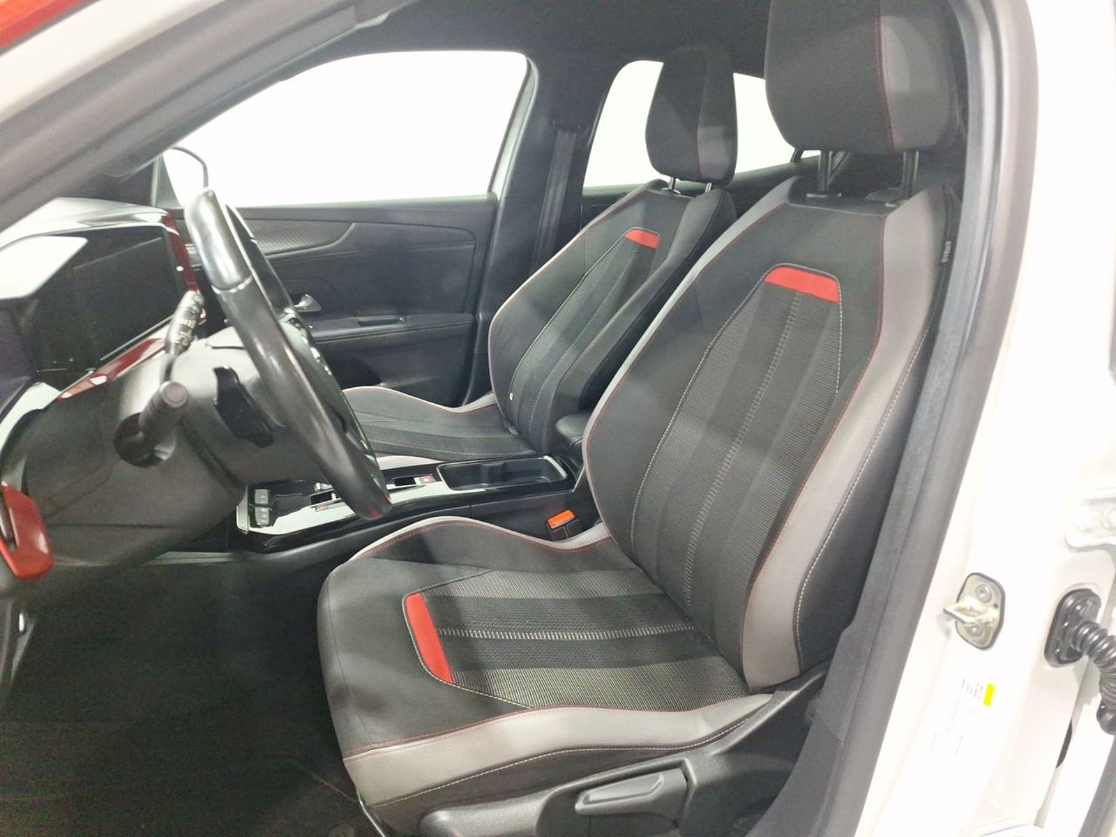 Opel MOKKA 1.2T AUT 2022 - Imagen 18 de 20