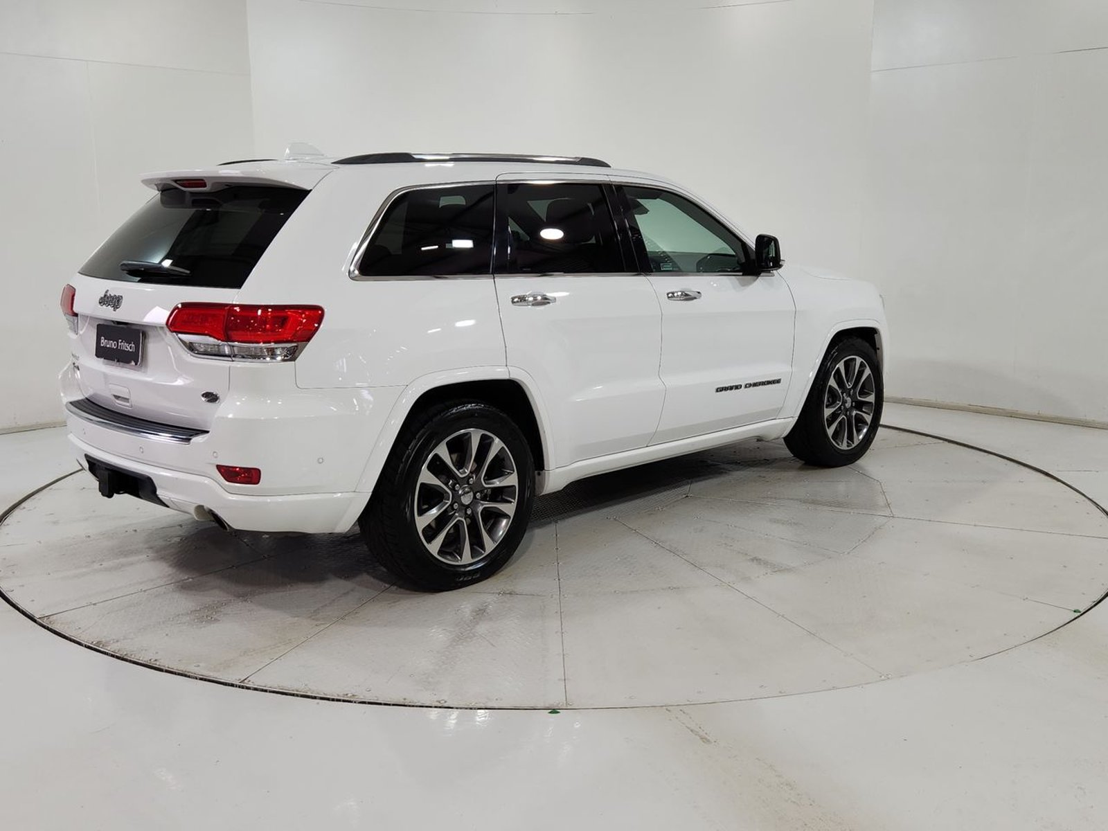 Jeep GRAND CHEROKEE G CHEROKEE OVERLAND 4X4 5.7 AUT 2018 - Imagen 11 de 20