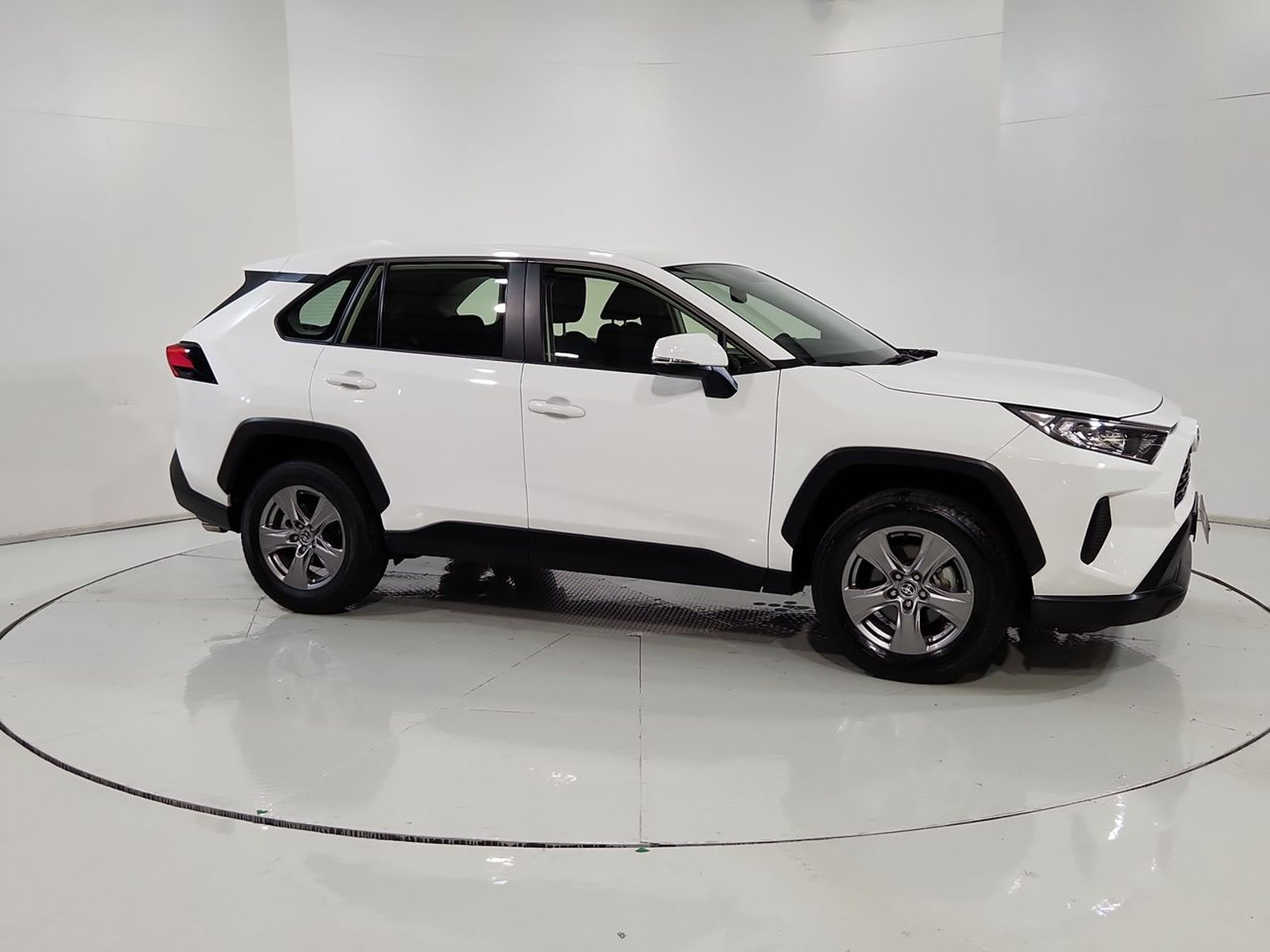 Toyota RAV4 4X2 2.0 AUT 2025 - Imagen 14 de 20