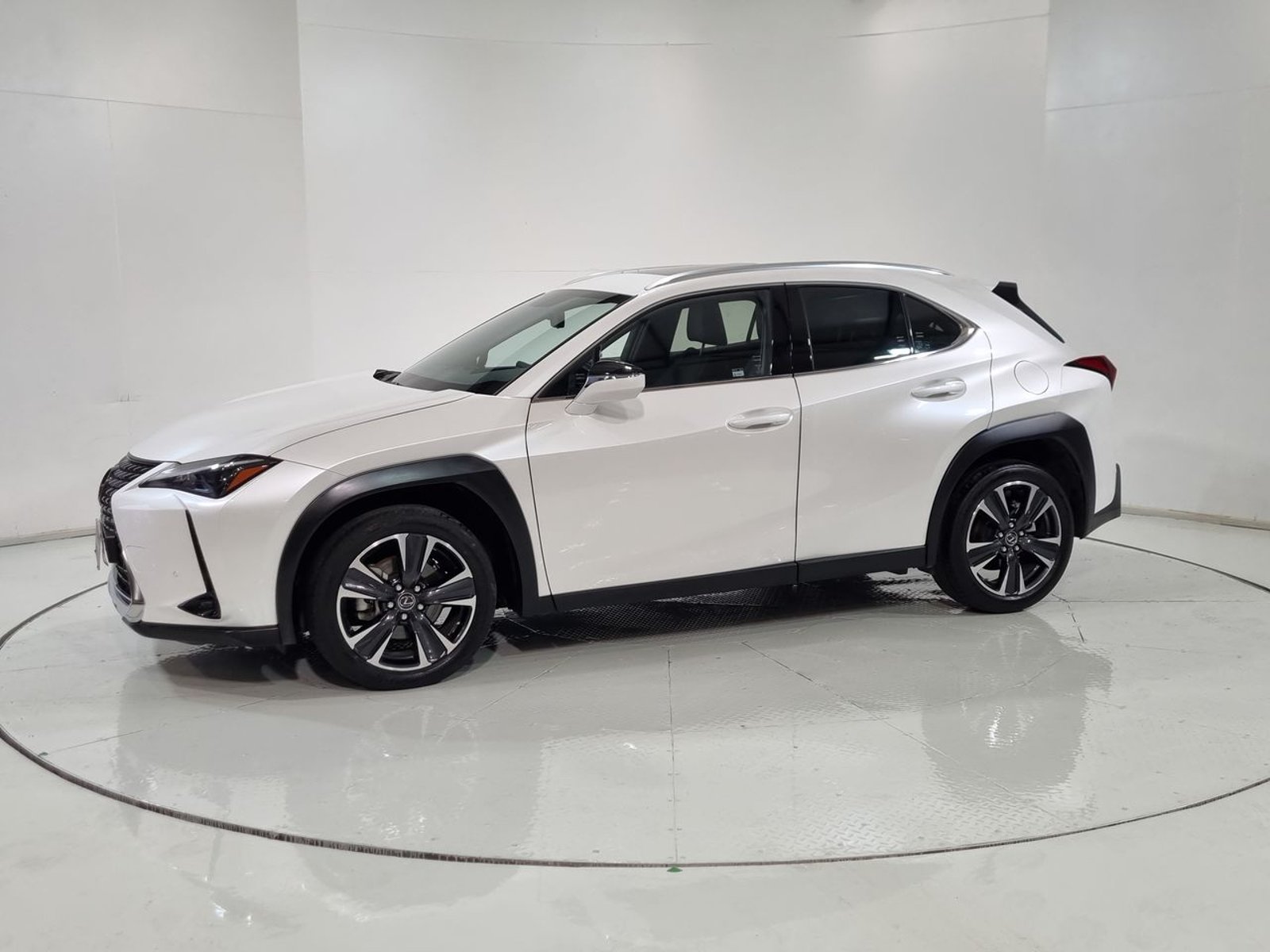 Lexus UX250H 2.0 AUT 2023 - Imagen 4 de 20