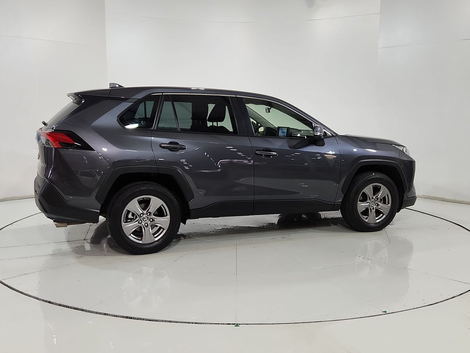 Toyota RAV4 4X2 2.0 AUT 2025 - Imagen 12 de 20