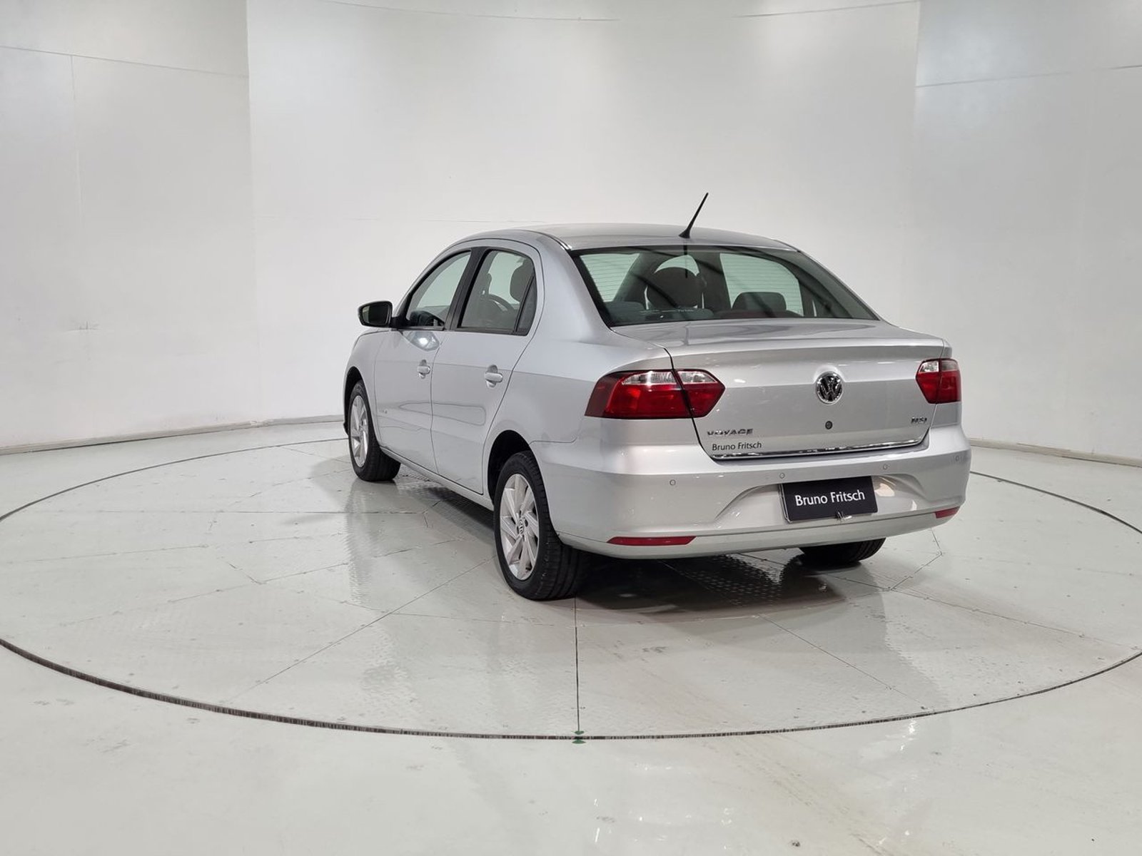 Volkswagen VOYAGE 1.6 AUT 2022 - Imagen 8 de 20