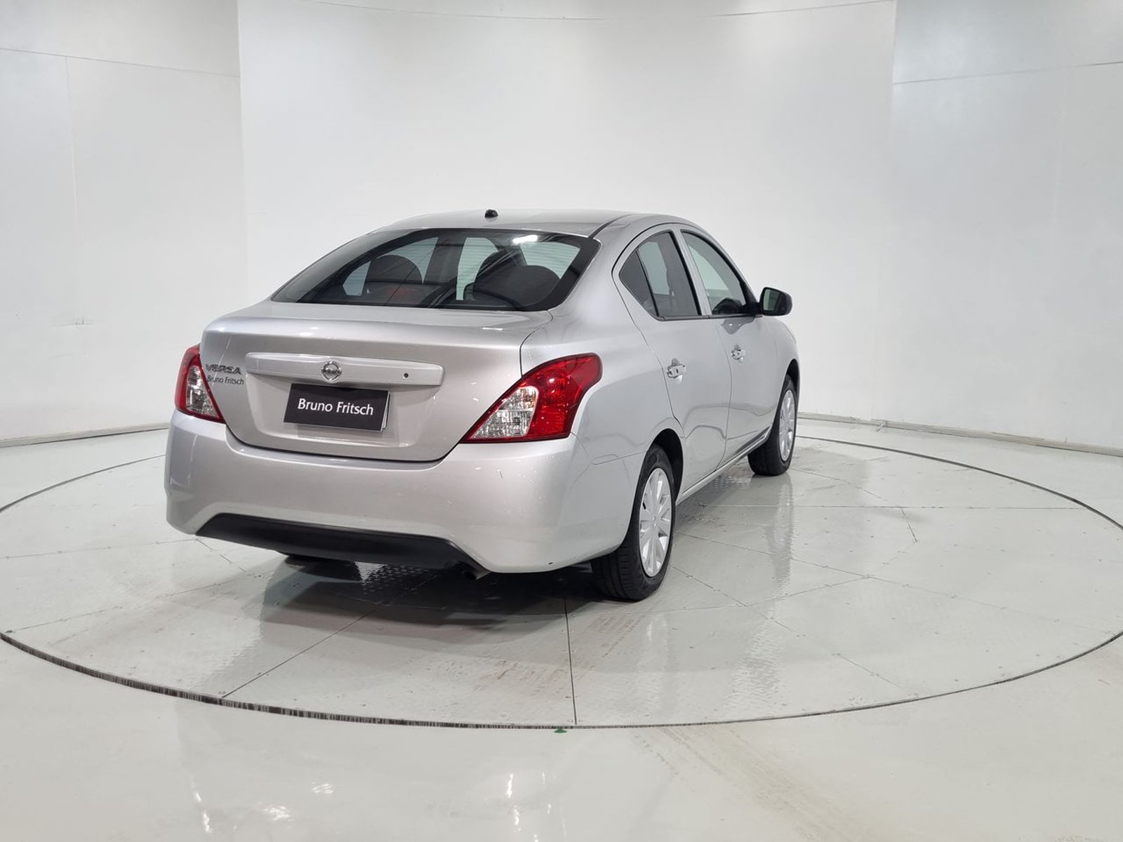 Nissan VERSA SEDAN 1.6 2019 - Imagen 10 de 20