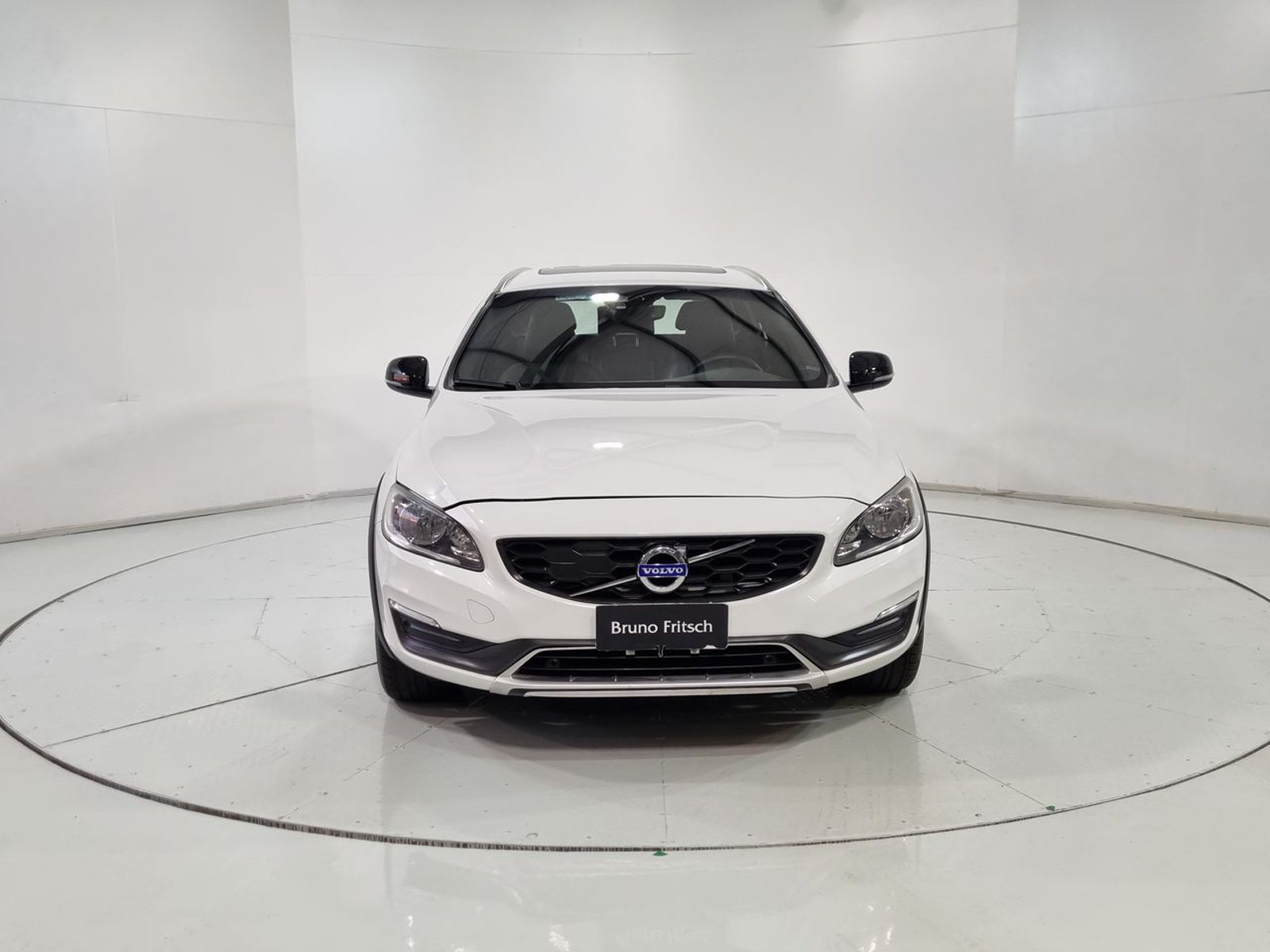 Volvo V60CC T5 AWD 2.5 2017 - Imagen 17 de 20