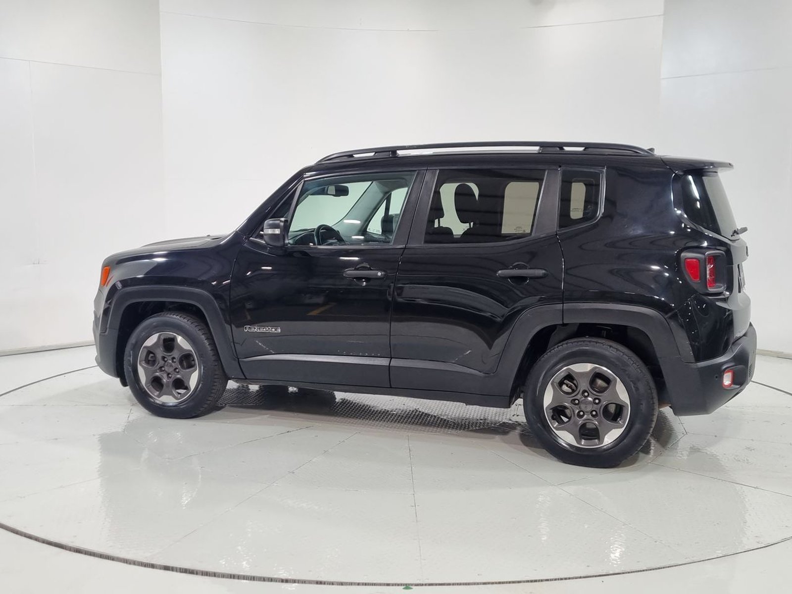 Jeep RENEGADE LX SPORT 1.7 2017 - Imagen 6 de 20