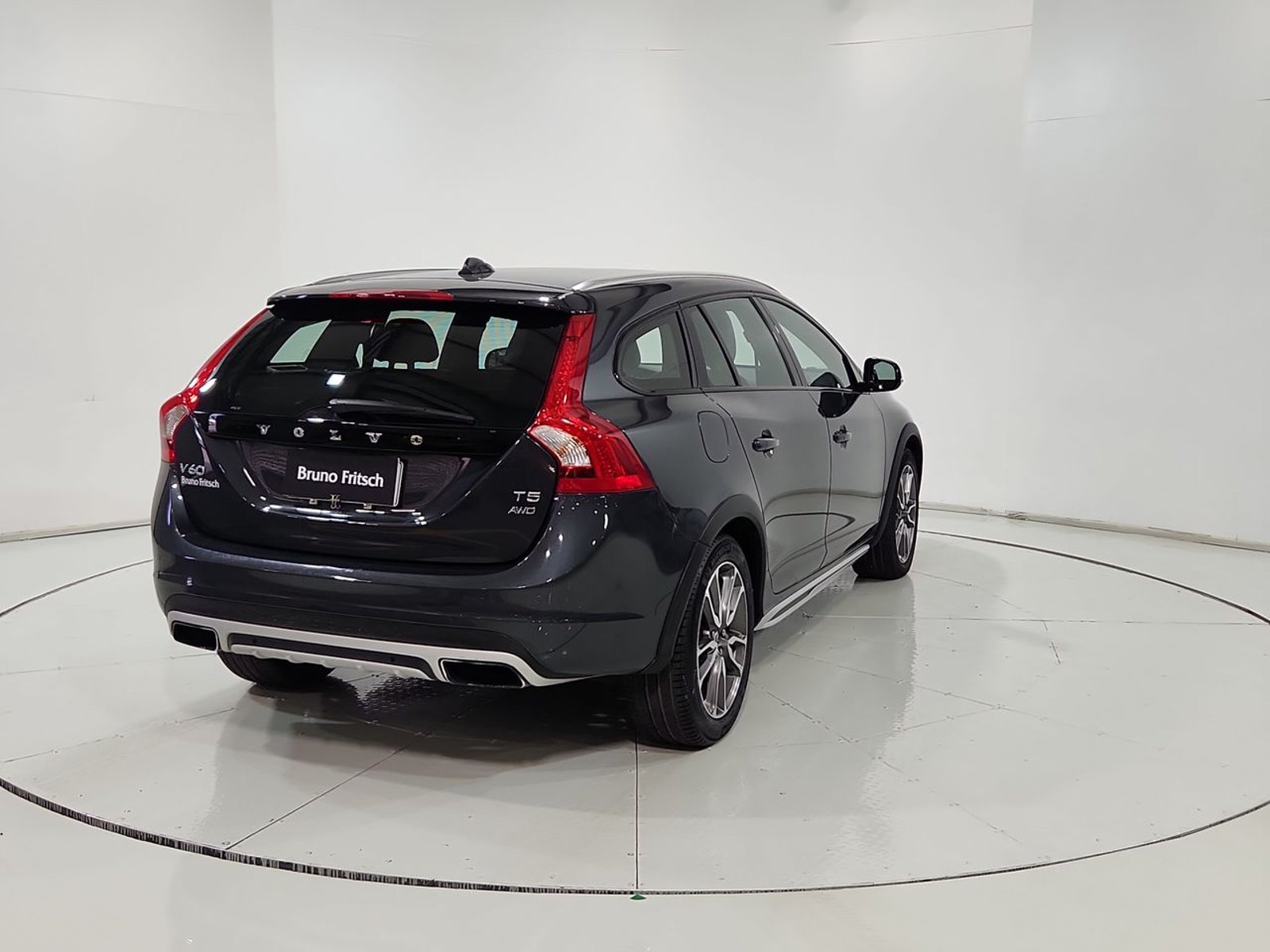 Volvo V60 CC T5 COMFORT AWD 2.5 2016 - Imagen 10 de 20
