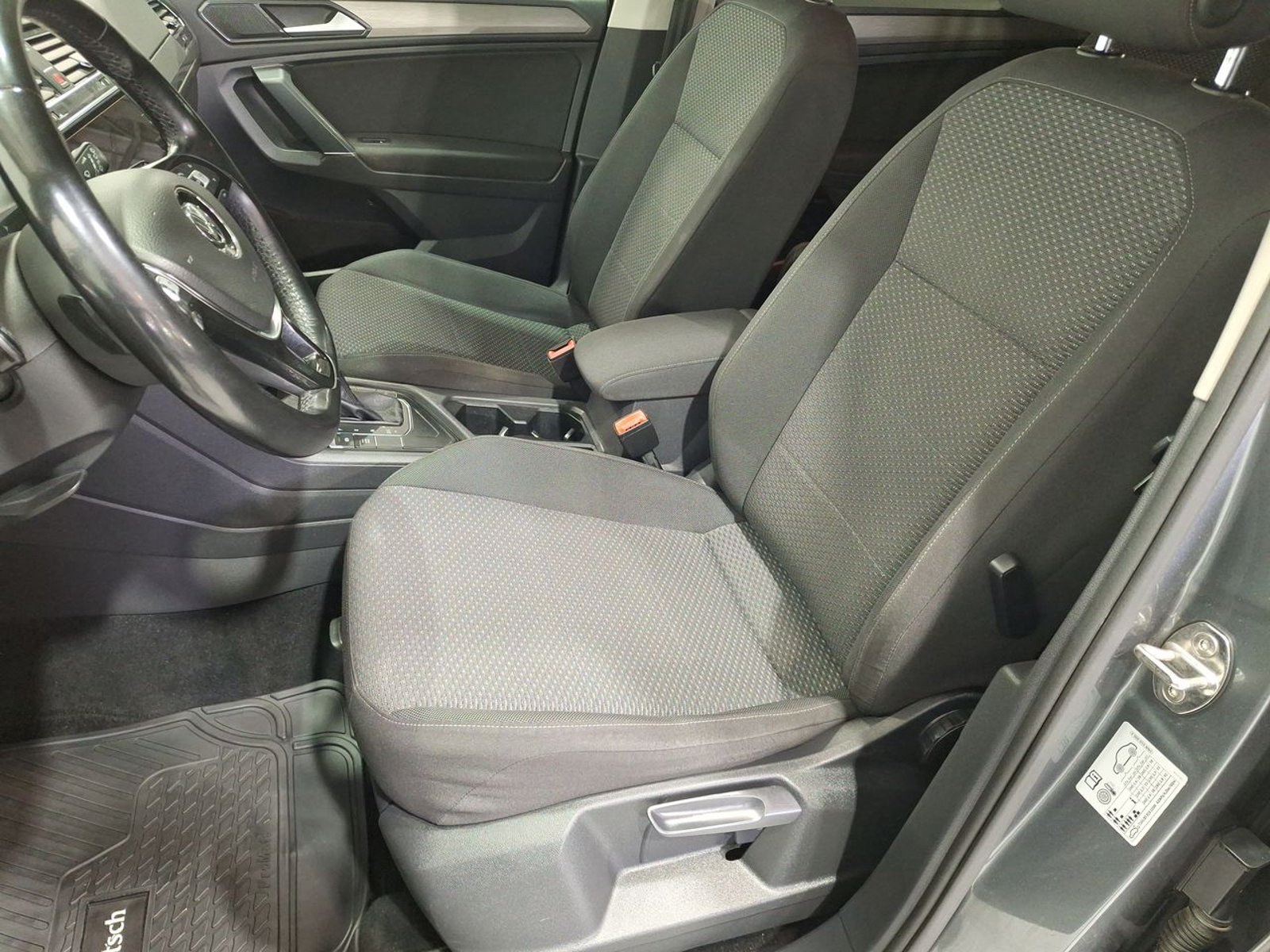 Volkswagen TIGUAN TSI 1.4 AUT 2019 - Imagen 18 de 20