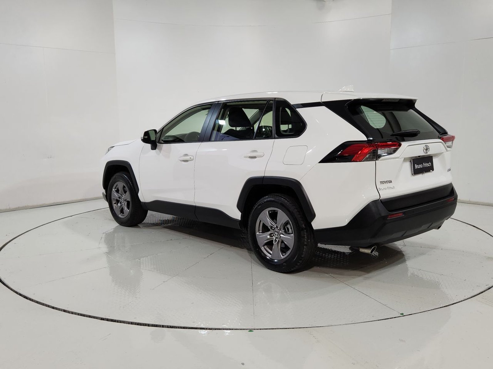 Toyota RAV4 4X2 2.0 AUT 2025 - Imagen 7 de 20