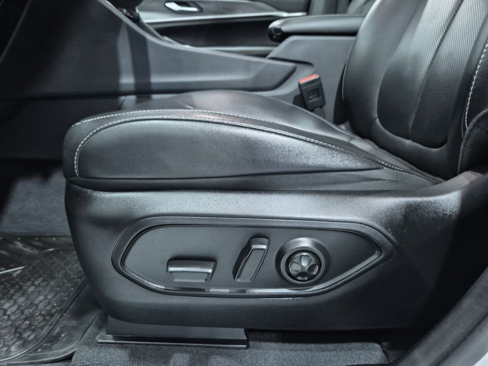 Jeep GRAND CHEROKEE LIMITED 4X4 3.6 AT 2024 - Imagen 17 de 20
