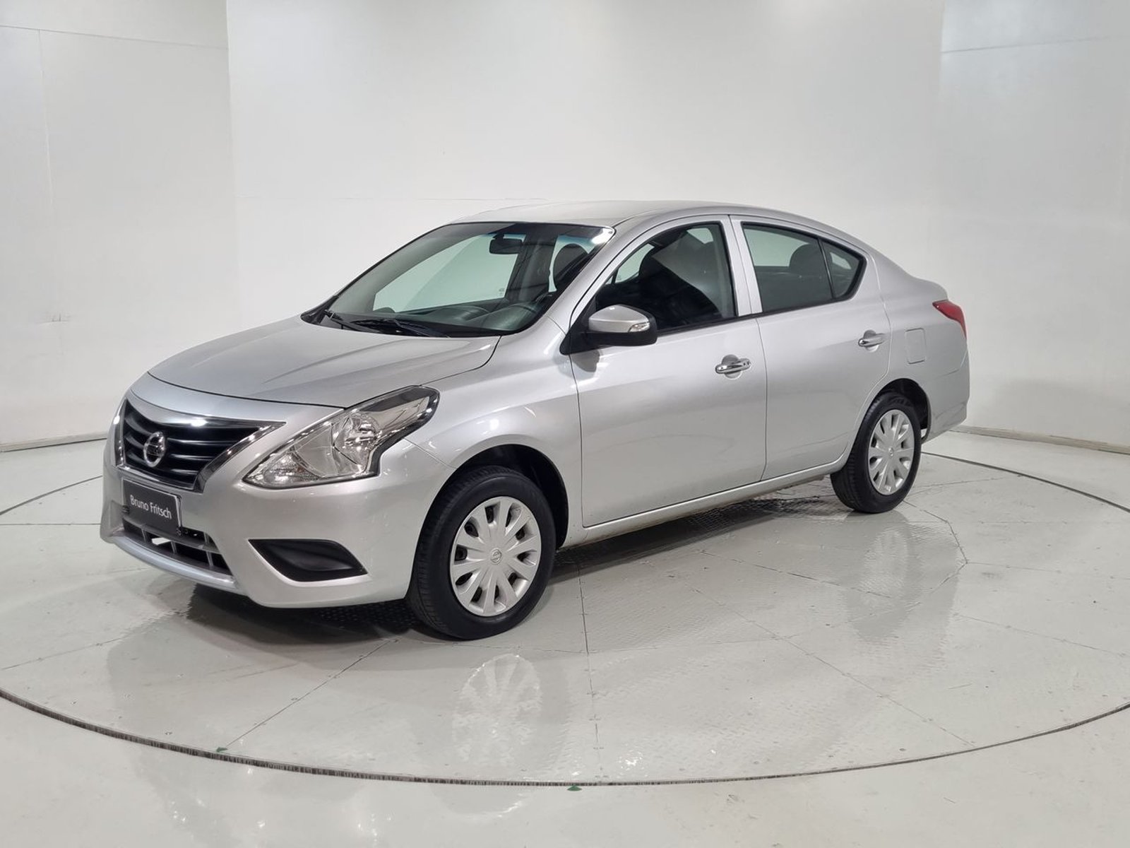 Nissan VERSA SENSE 1.6 2019 - Imagen 3 de 20
