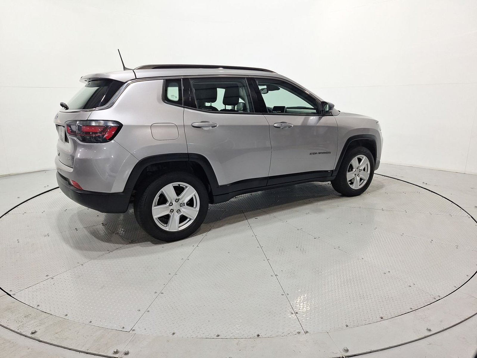 Jeep COMPASS SPORT 1.3 AUT 2023 - Imagen 9 de 20
