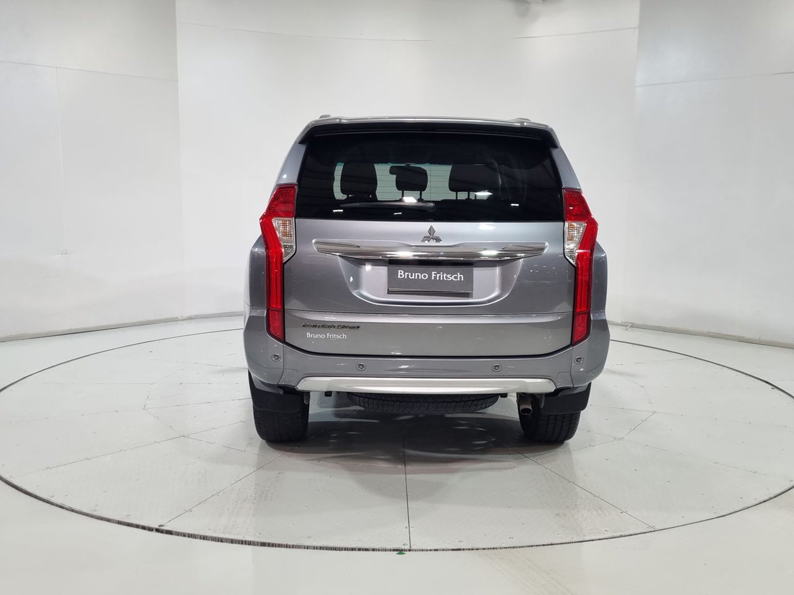 Mitsubishi MONTERO SPORT 3.0 AUT 2017 - Imagen 9 de 20