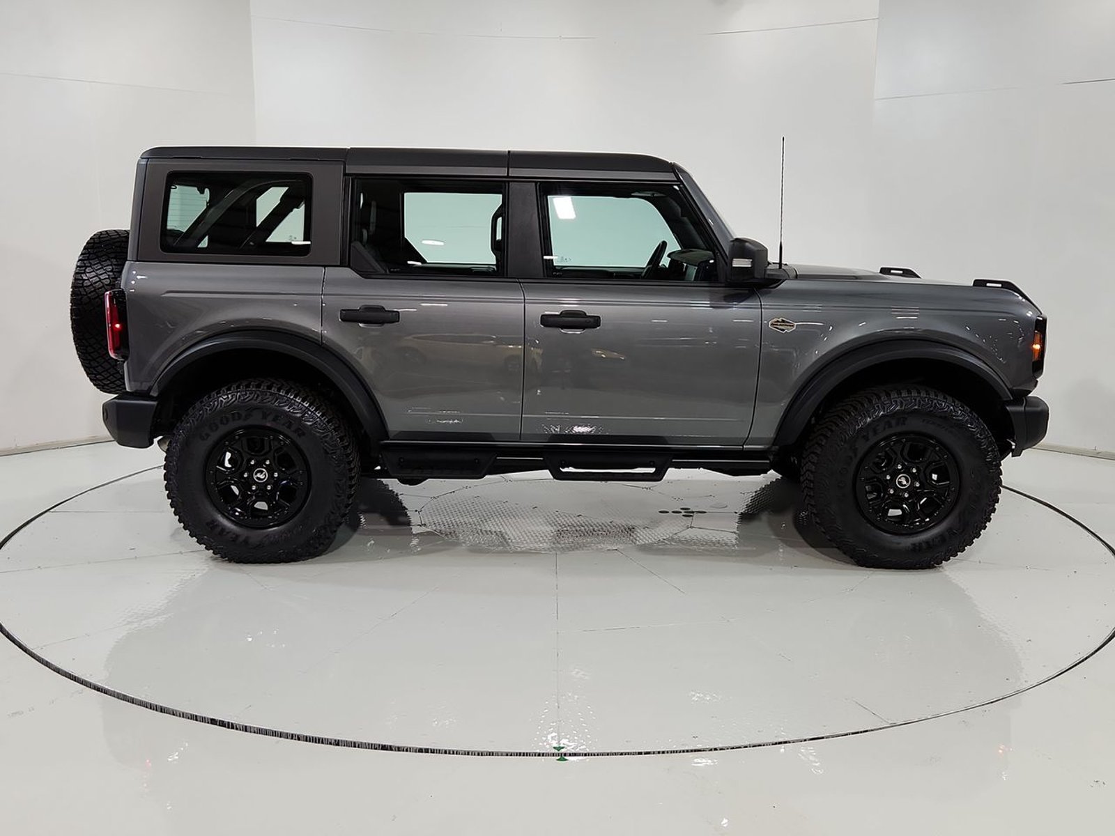 Ford BRONCO WILDTRAK 4X4 2.7 AUT 2025 - Imagen 13 de 20