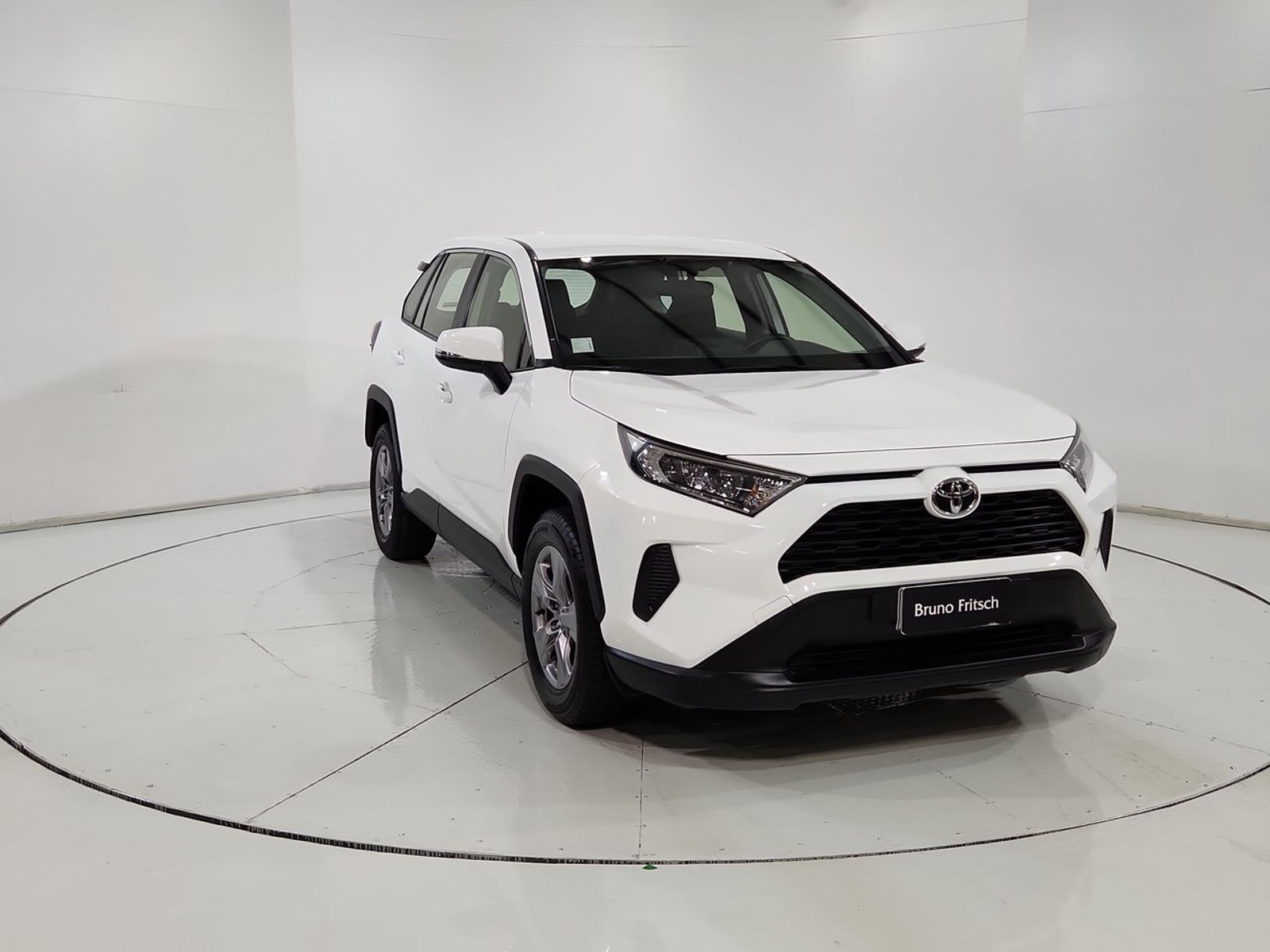Toyota RAV4 4X2 2.0 AUT 2023 - Imagen 16 de 20