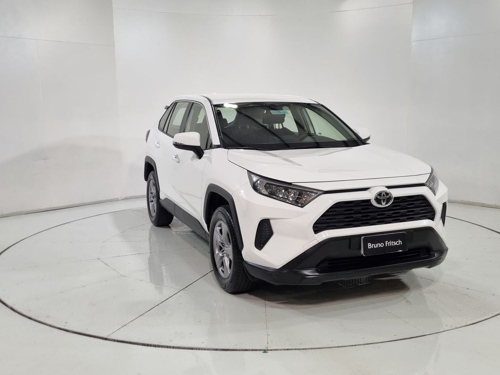 Toyota RAV4 4X2 2.0 AUT 2025 - Imagen 16 de 20