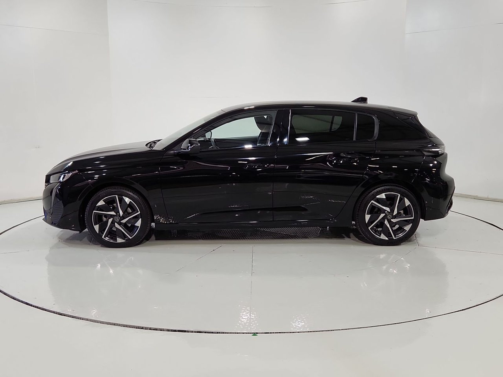 Peugeot 308 PURETECH 1.2 AUT 2025 - Imagen 5 de 20