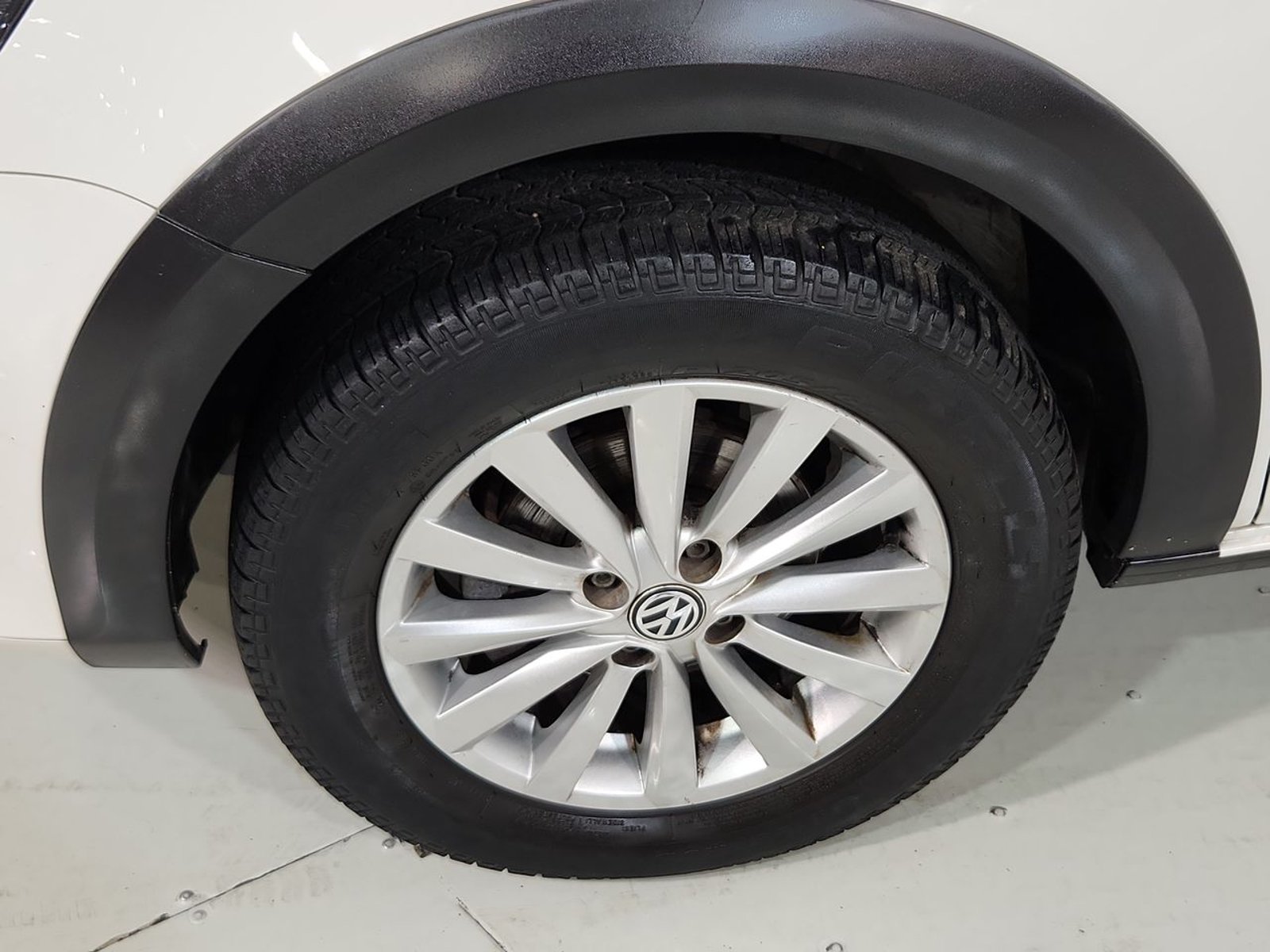 Volkswagen SAVEIRO CONFORT 1.6 2016 - Imagen 18 de 20