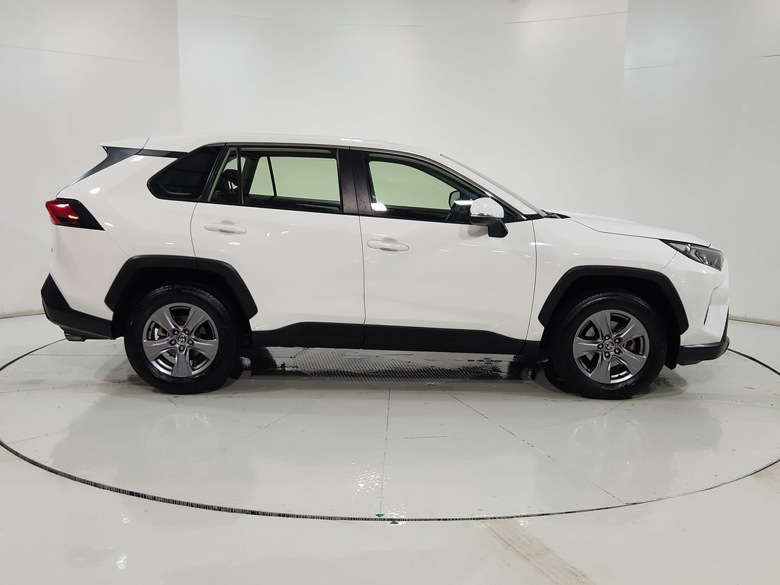 Toyota RAV4 OTTO 2.0 AUT 2023 - Imagen 13 de 20
