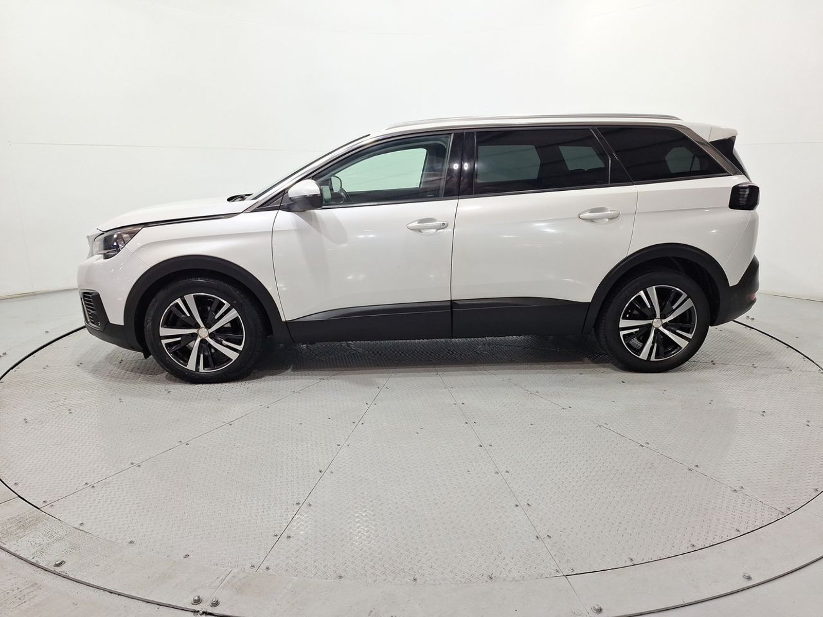 Peugeot 5008 ACTIVE BLUEHDI 1.5 AUT 2020 - Imagen 4 de 20