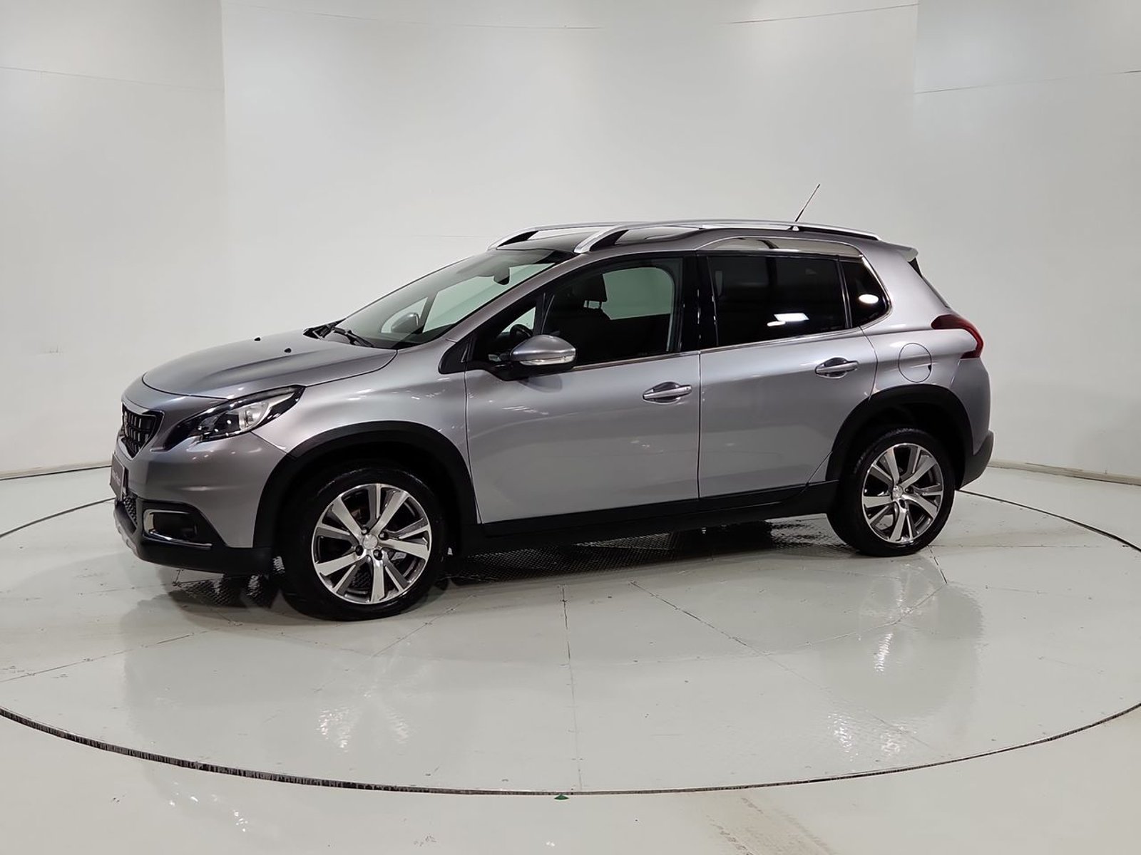 Peugeot 2008 ALLURE BLUEHDI 1.5 2020 - Imagen 4 de 20