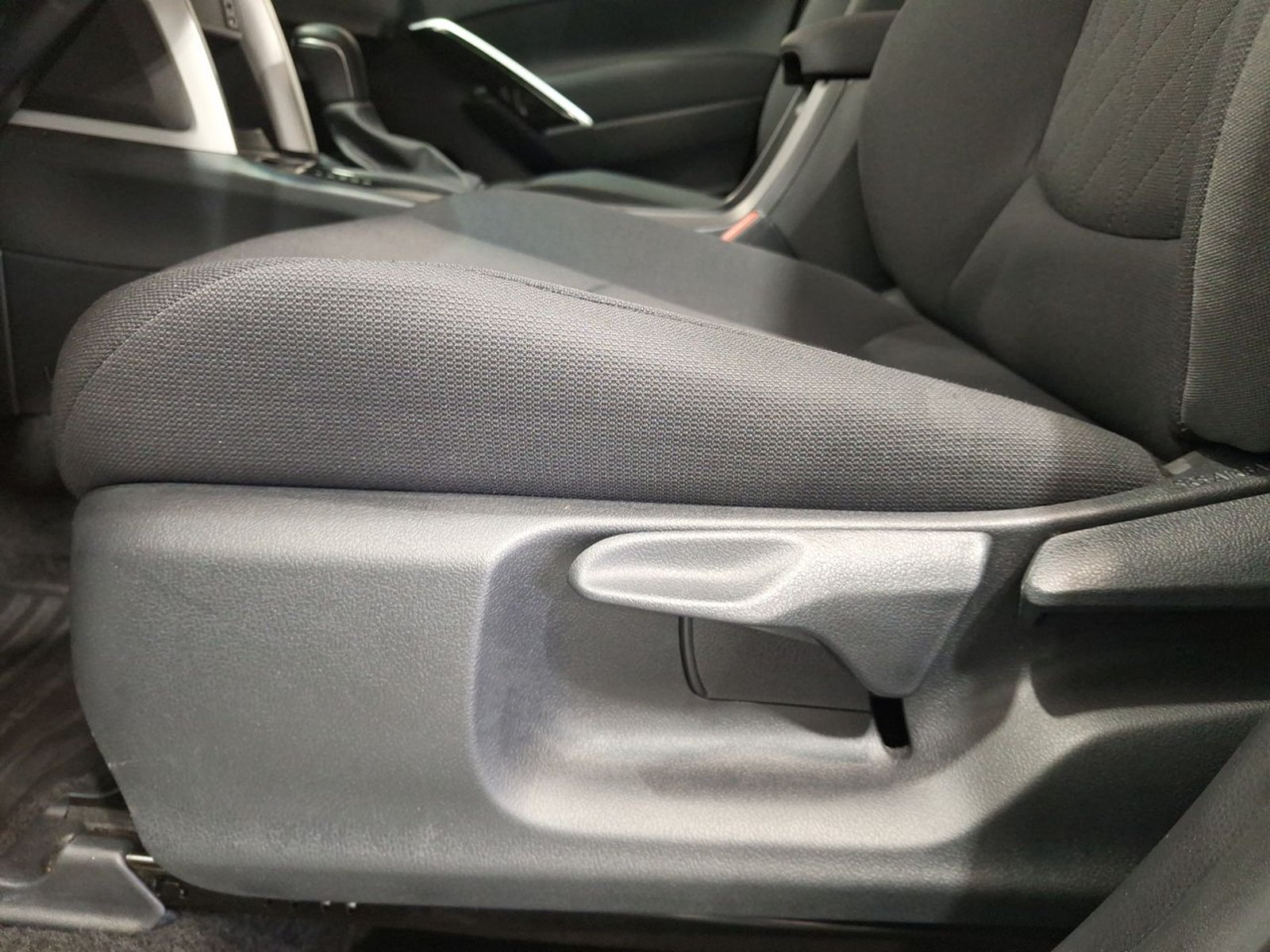 Toyota COROLLA CROSS  HEV 1.8 2025 - Imagen 17 de 20