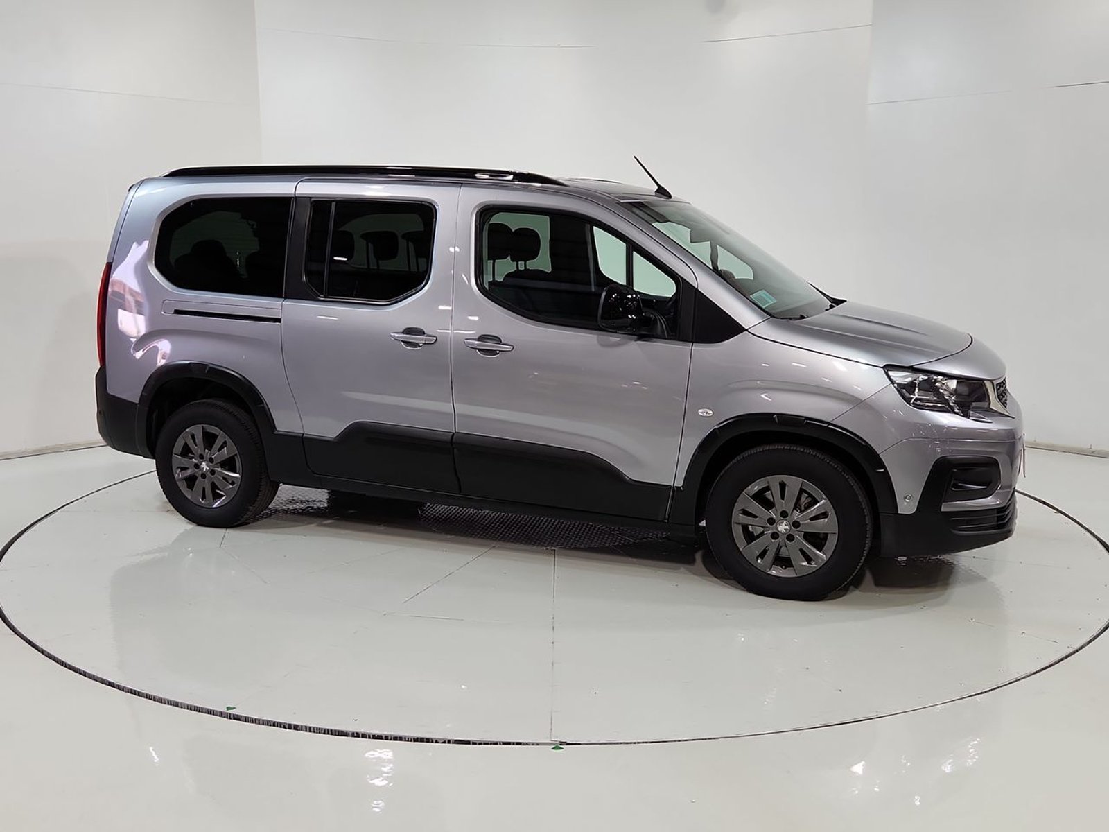 Peugeot RIFTER PURETECH 130 1.2 AUT 2024 - Imagen 14 de 20