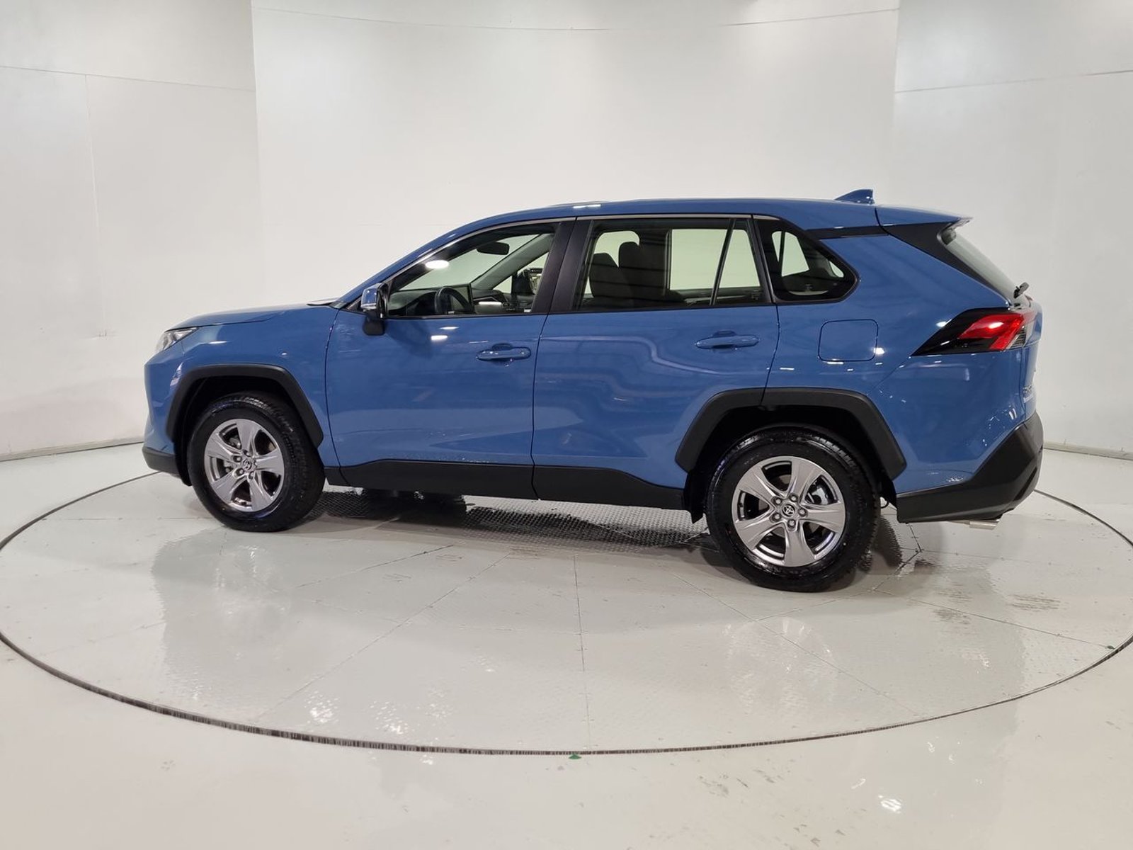 Toyota RAV4 4X2 2.0 AT 2026 - Imagen 6 de 20