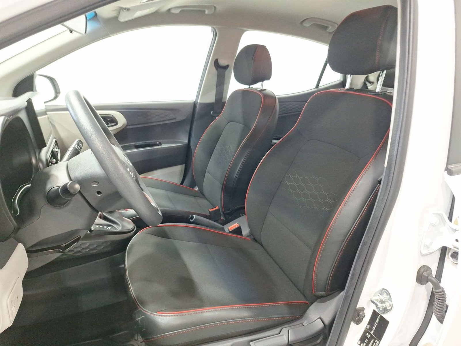 Hyundai GRAND I10 AI3 1.2 AUT 2025 - Imagen 18 de 20