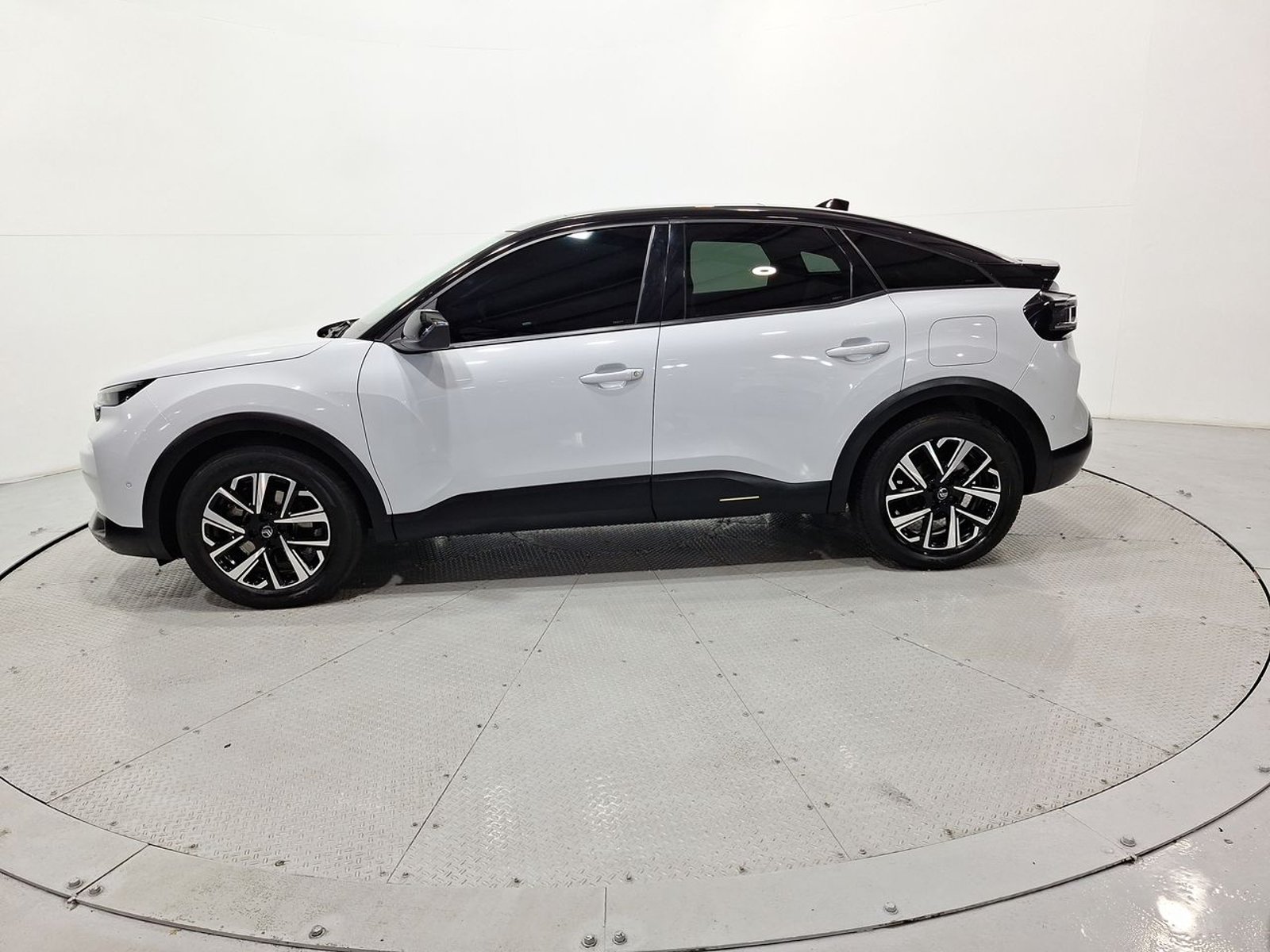 Citroen C4 MHEV 1.2 AUT 2025 - Imagen 4 de 20