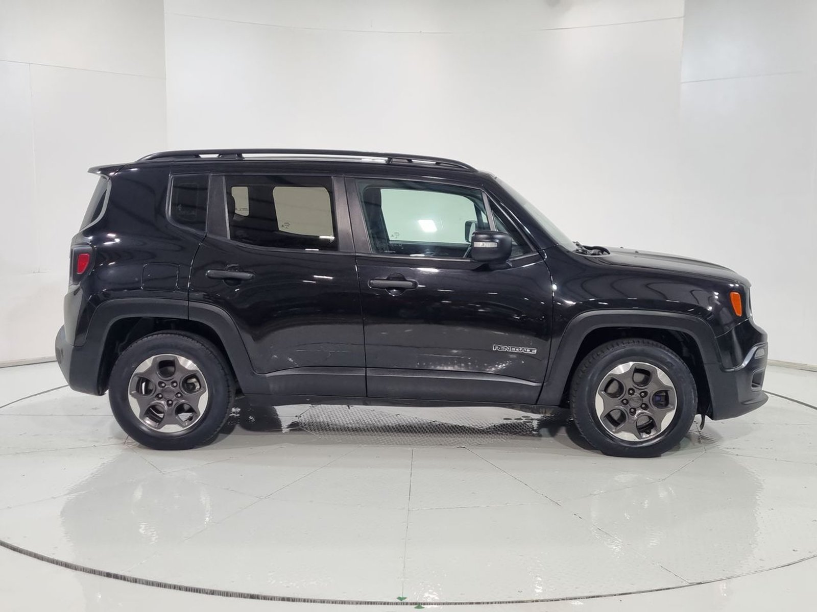 Jeep RENEGADE LX SPORT 1.7 2017 - Imagen 13 de 20