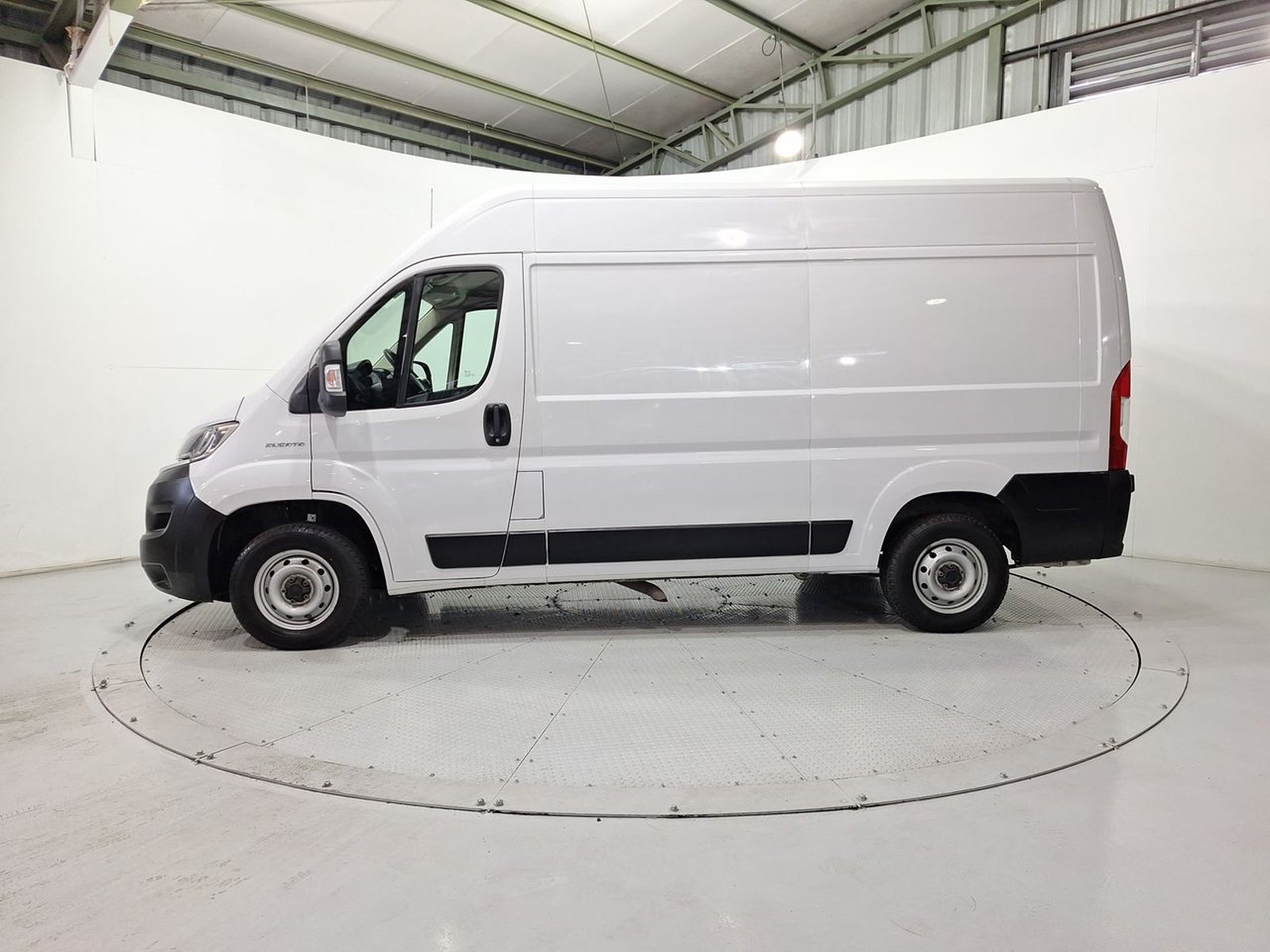 Fiat DUCATO MAXI CARGO MULTIJET C 2.3 2021 - Imagen 4 de 20
