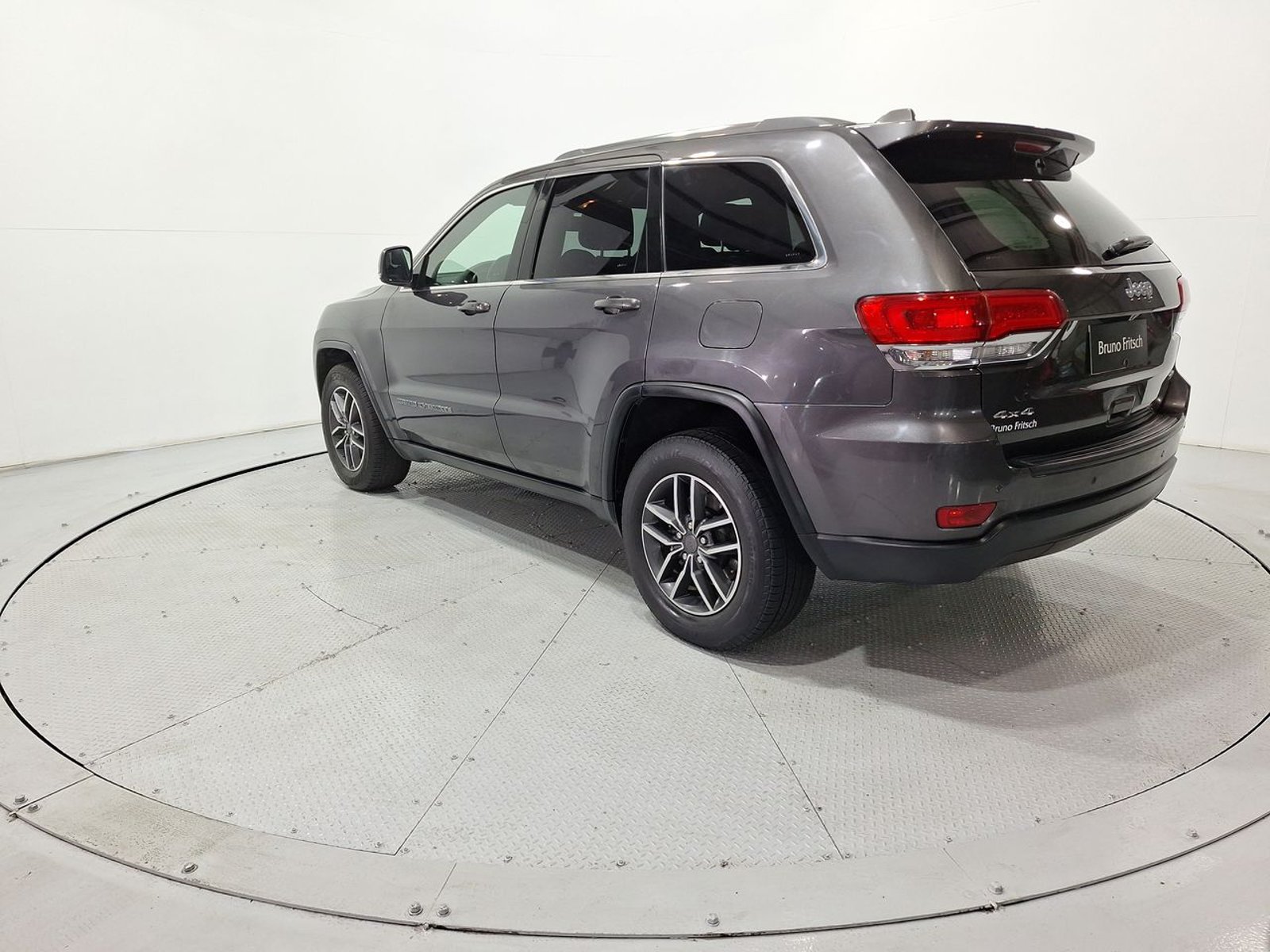 Jeep GRAND CHEROKEE LAREDO 4X4 3.6 AUT 2019 - Imagen 5 de 20