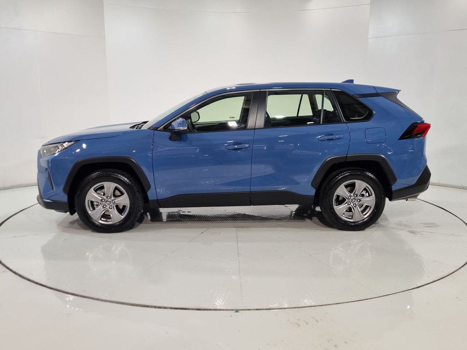 Toyota RAV4 4X2 2.0 AT 2026 - Imagen 5 de 20