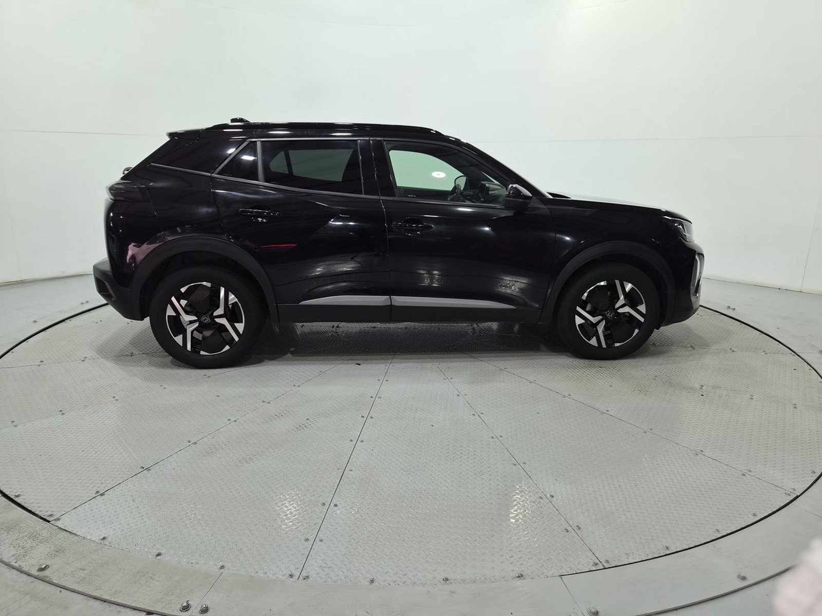 Peugeot 2008 ALLURE 130 1.2 2024 - Imagen 10 de 20