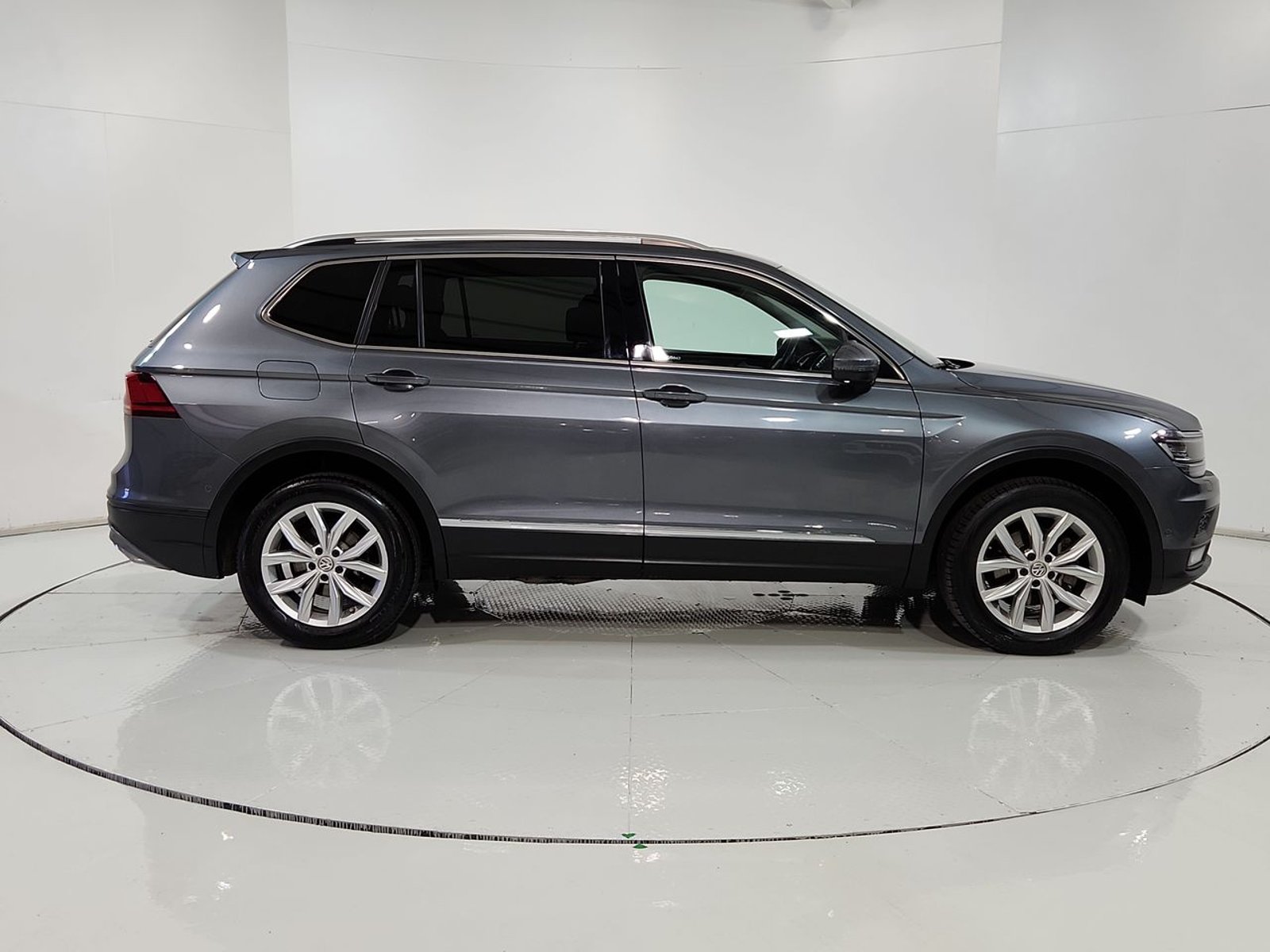 Volkswagen TIGUAN 1.4 AT 2018 - Imagen 13 de 20