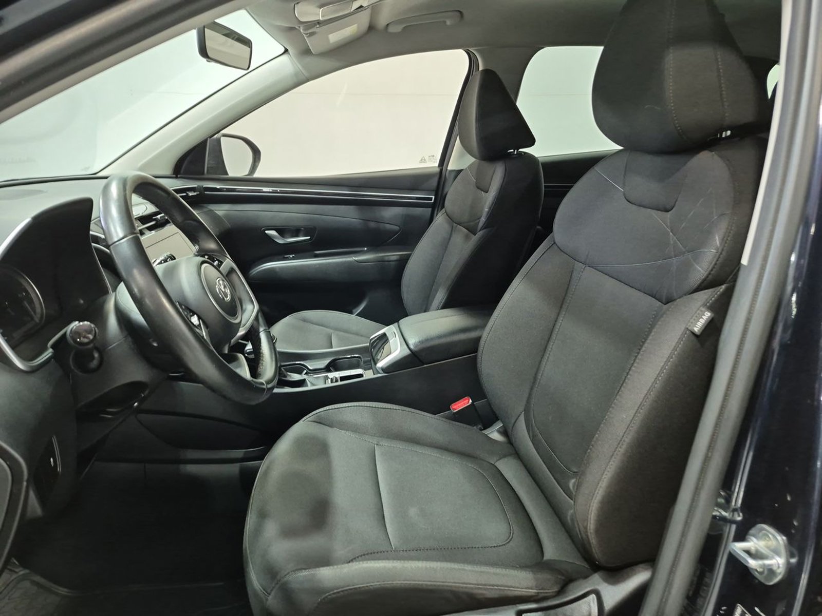 Hyundai TUCSON NX4 1.6 AUT 2022 - Imagen 18 de 20